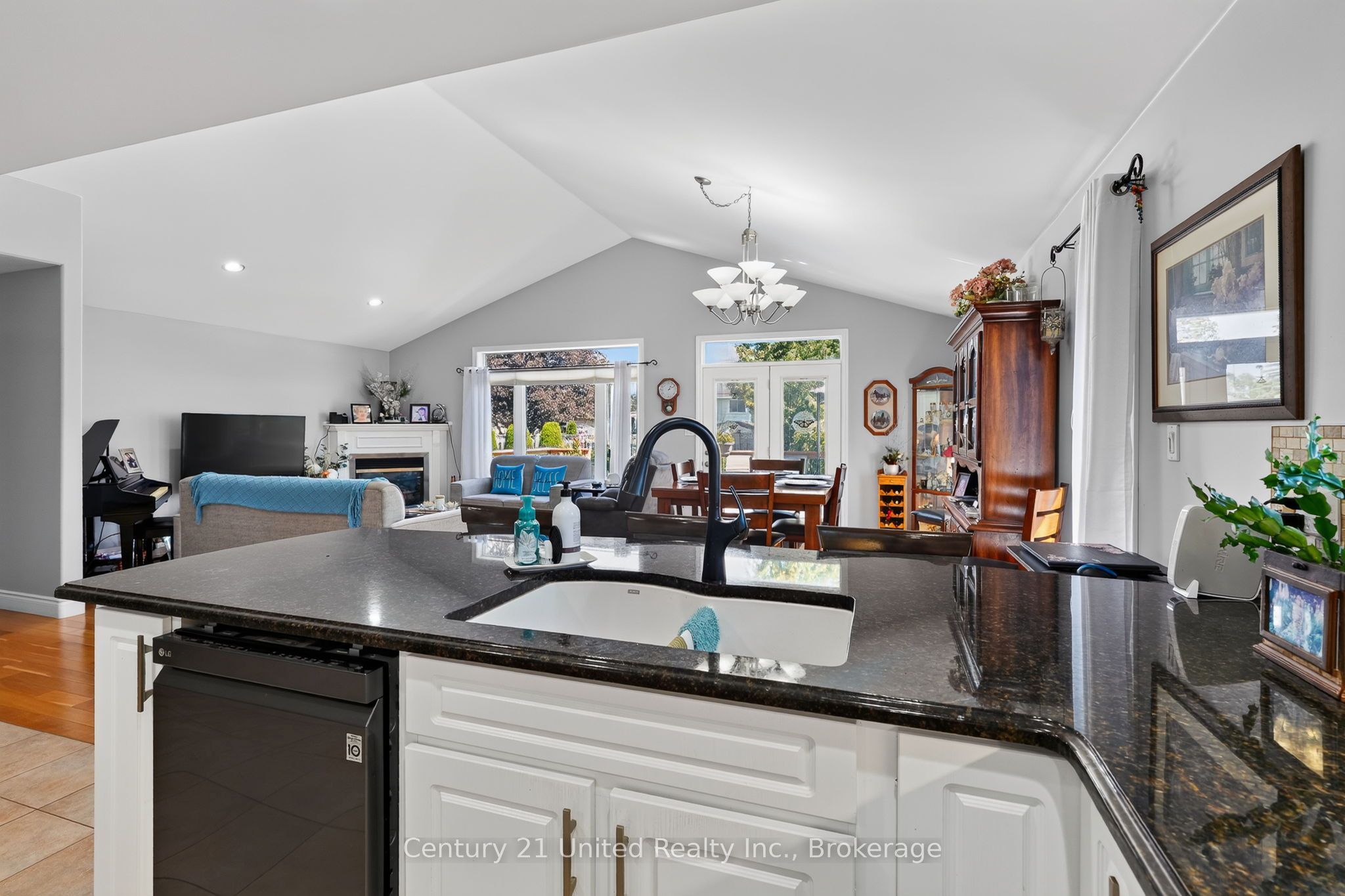 65 Division Street Property Photo 11