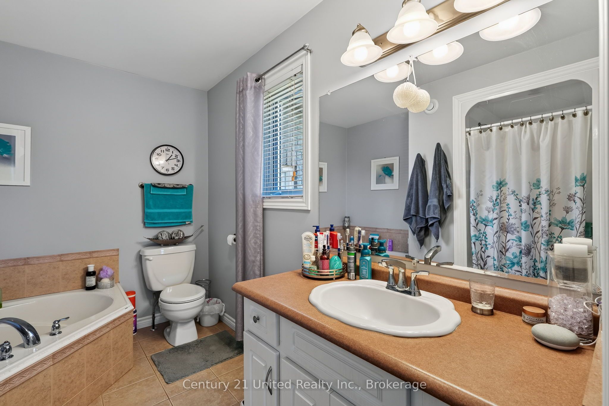 65 Division Street Property Photo 21