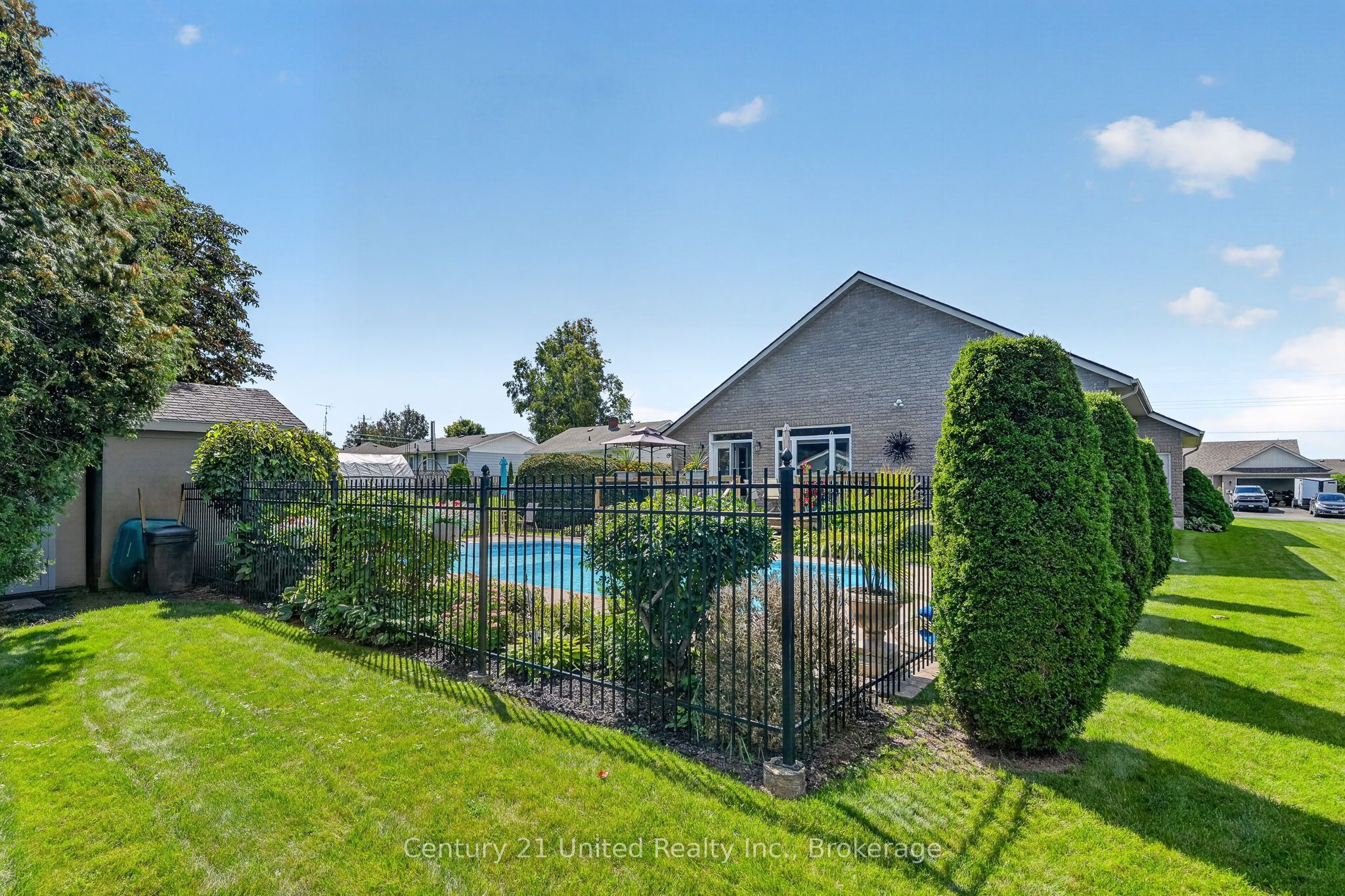 65 Division Street Property Photo 44