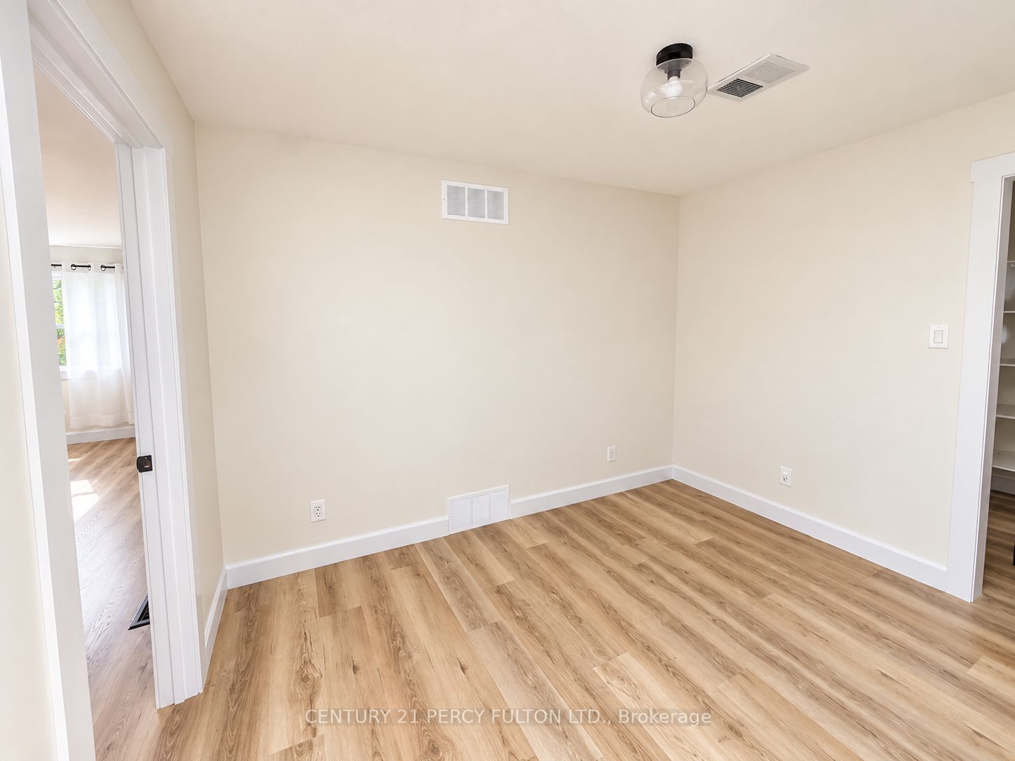 85 Denniston Street Property Photo 4