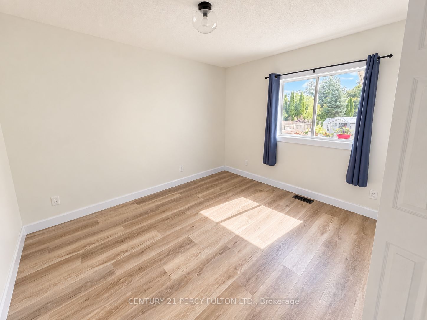 85 Denniston Street Property Photo 8