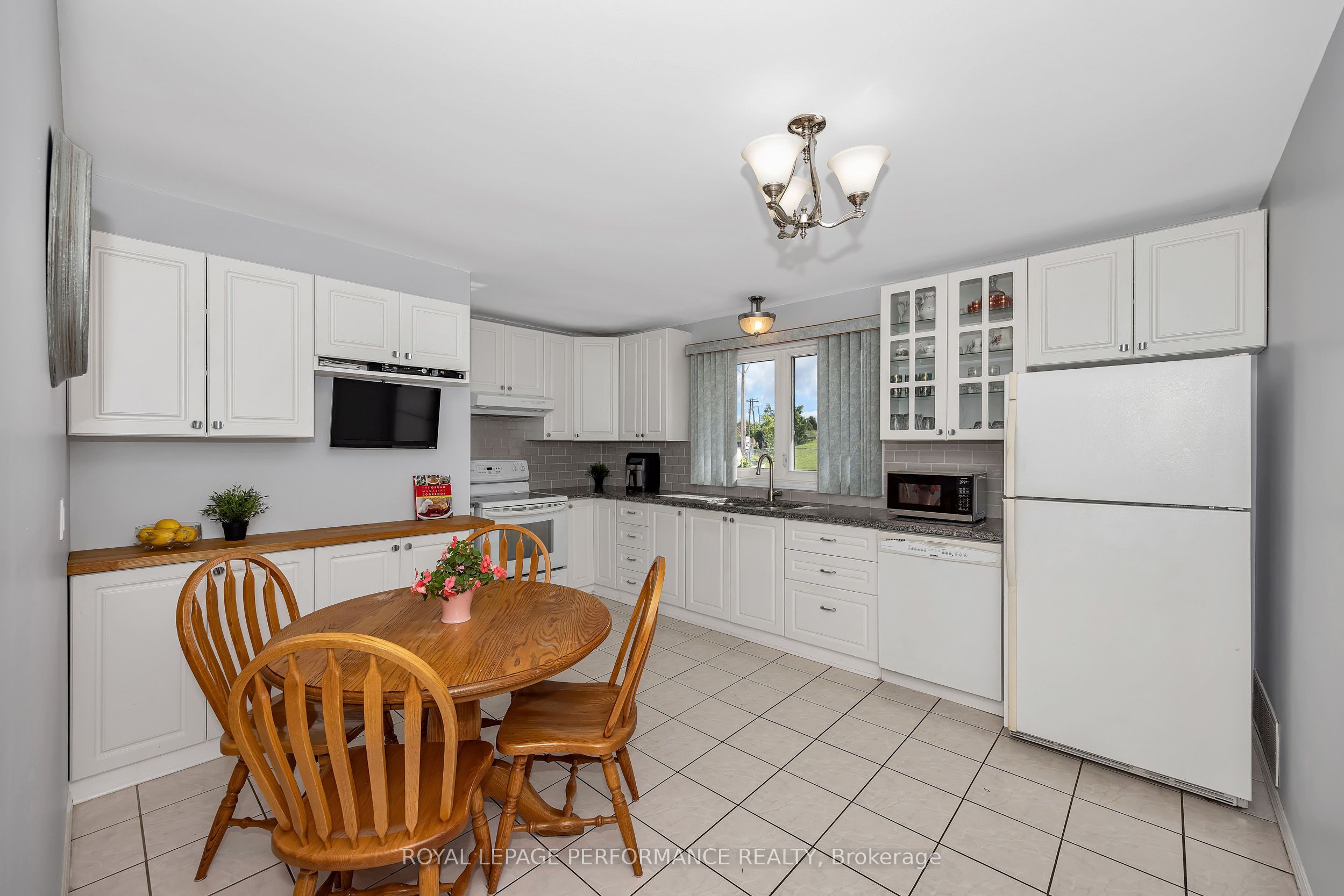 1410 Major Road Property Photo 8