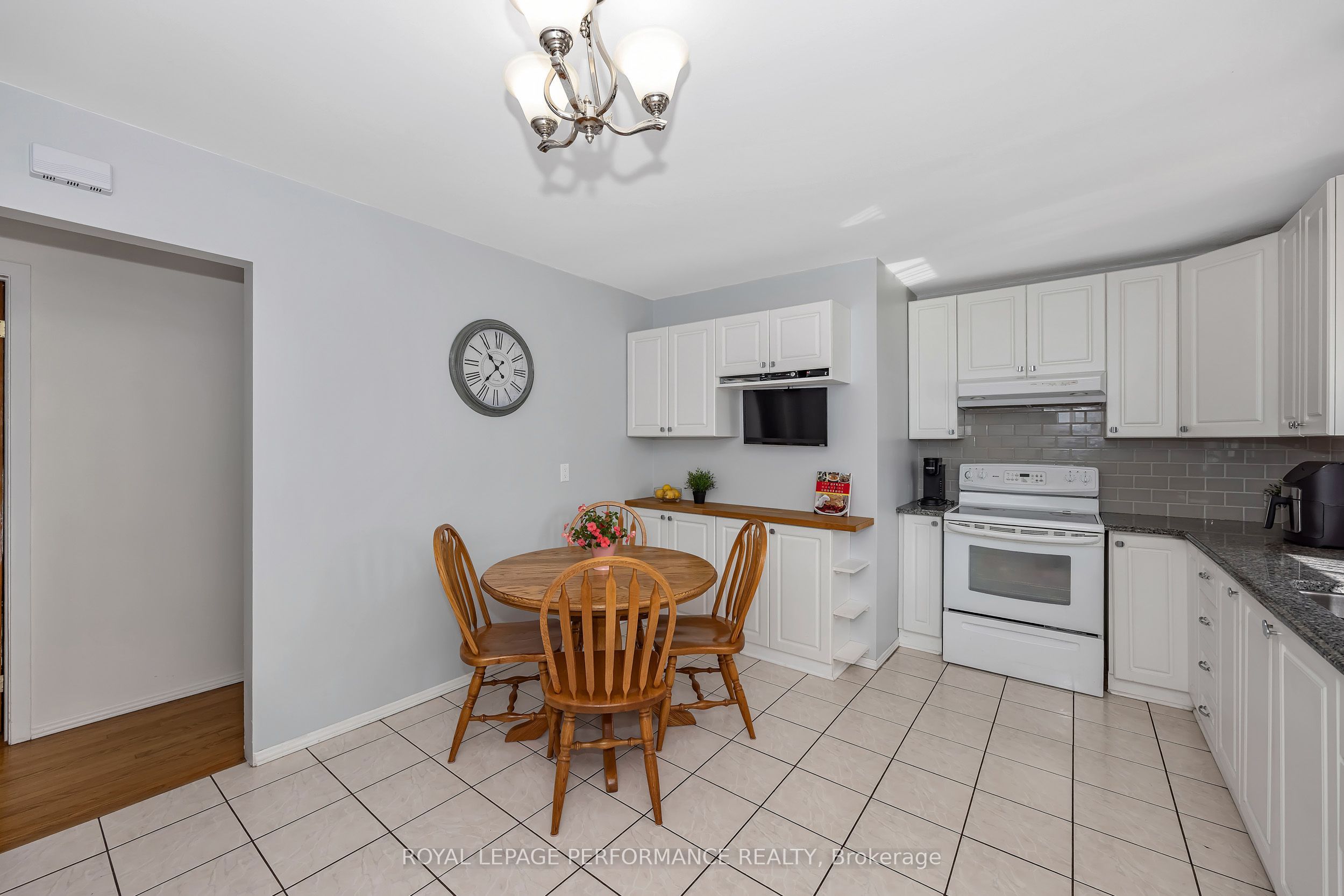 1410 Major Road Property Photo 9