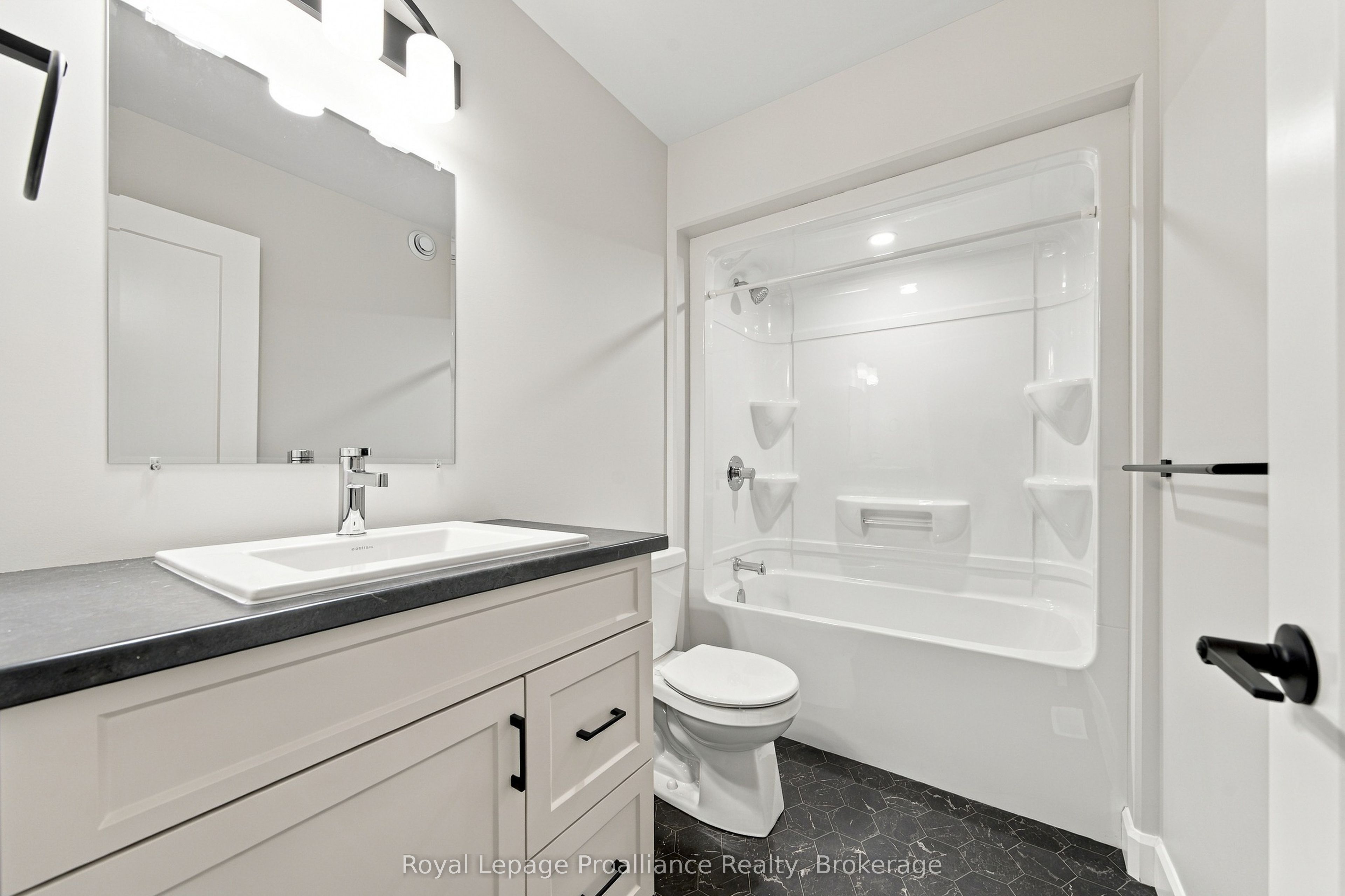 75 Cousins Crescent Property Photo 24