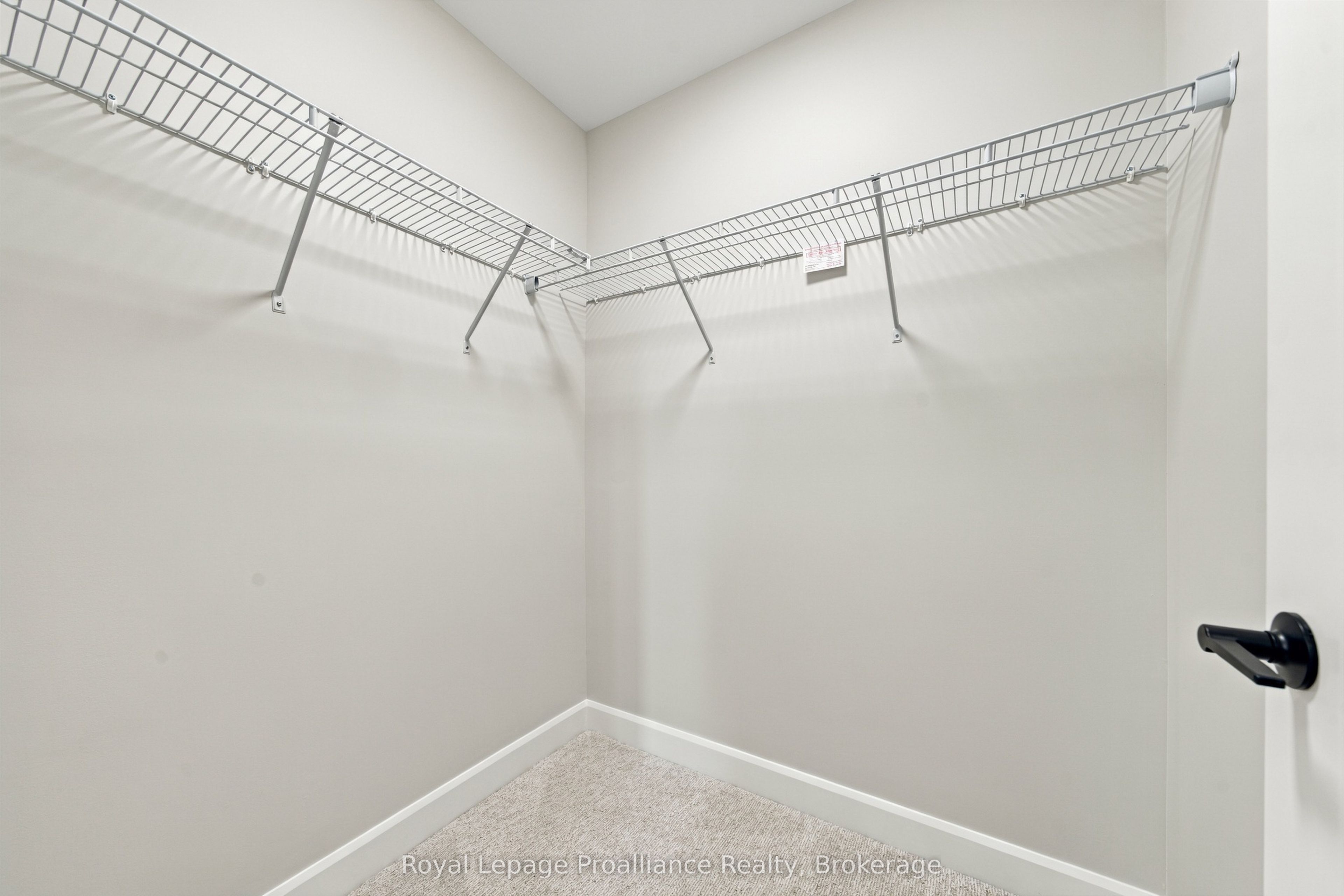 77 Cousins Crescent Property Photo 21