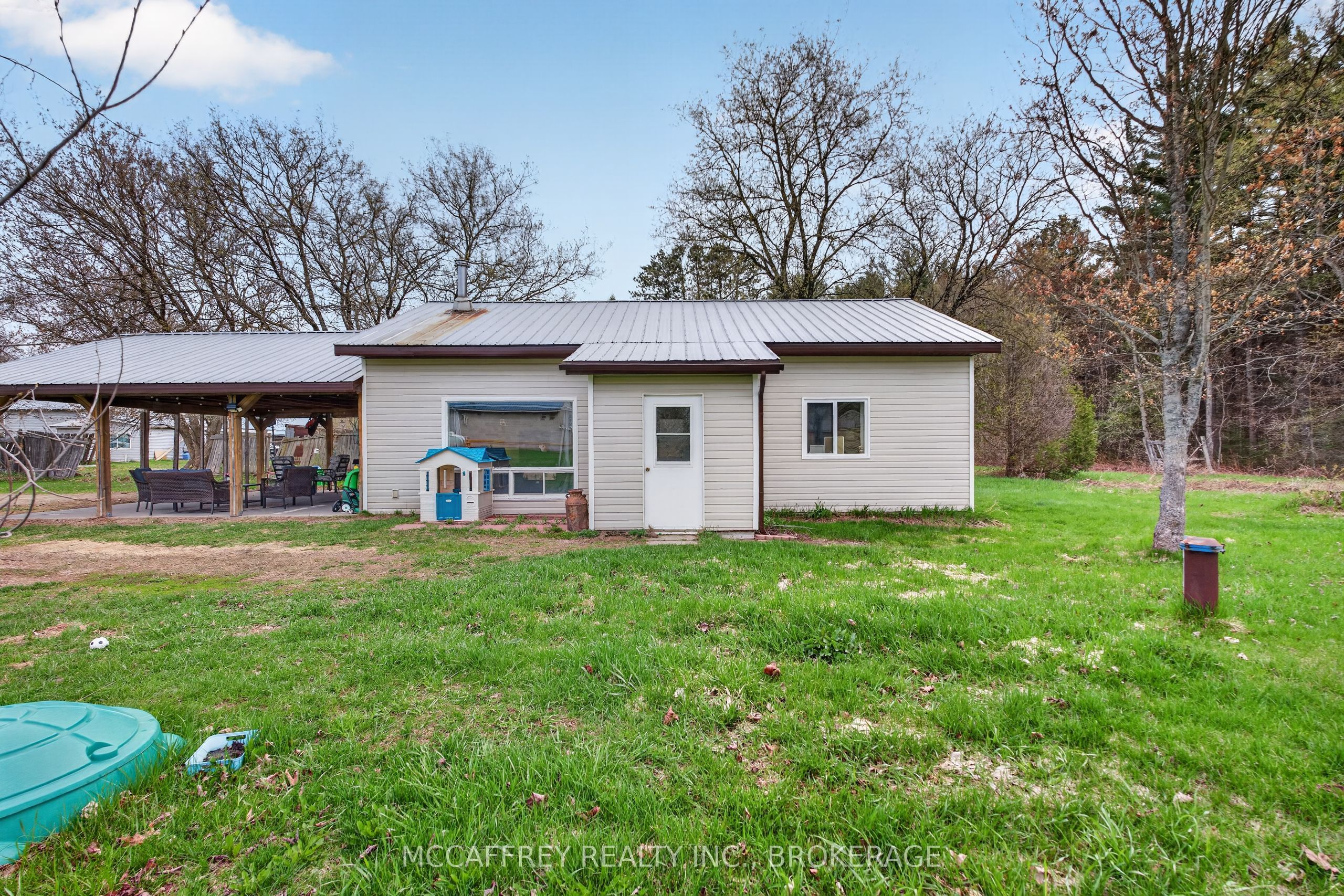 14 Glastonbury Road Property Photo 2