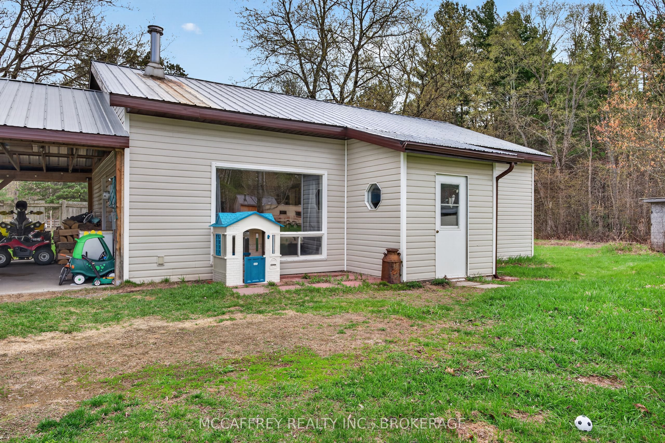 14 Glastonbury Road Property Photo 3