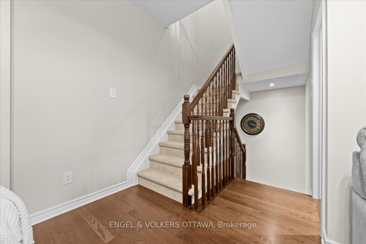 75 Blueheart Bay Property Photo 9