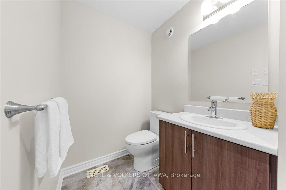 75 Blueheart Bay Property Photo 10