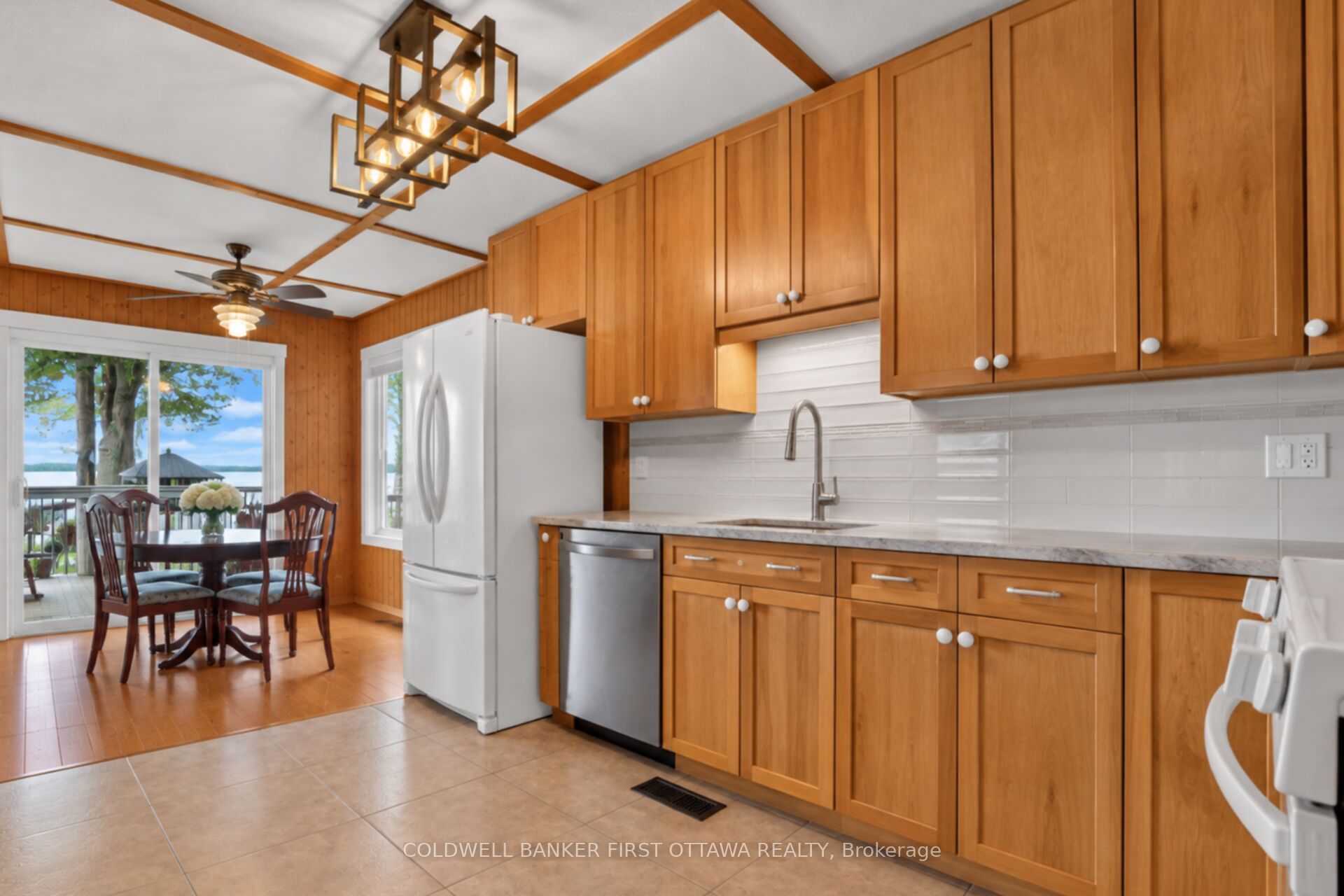 172 Richards Lane Property Photo 7