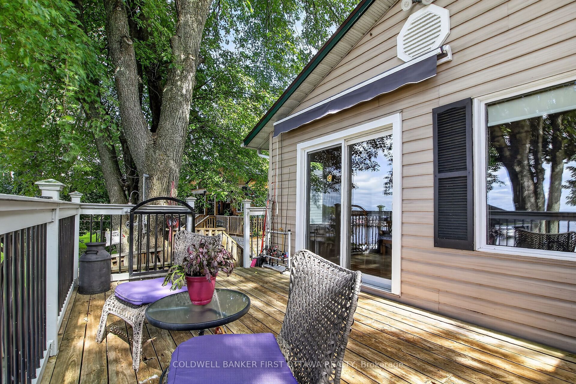 172 Richards Lane Property Photo 16
