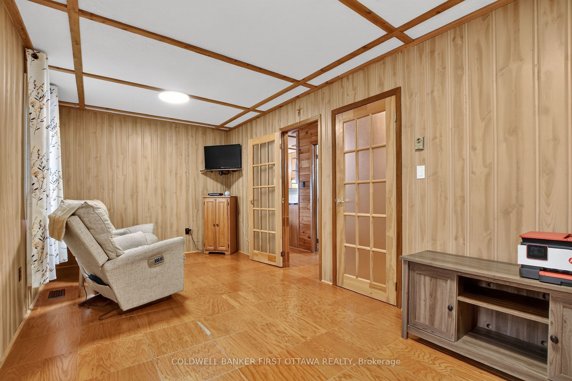 172 Richards Lane Property Photo 32