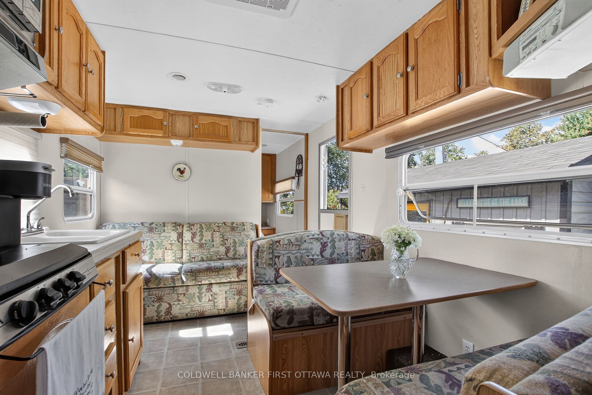 172 Richards Lane Property Photo 44