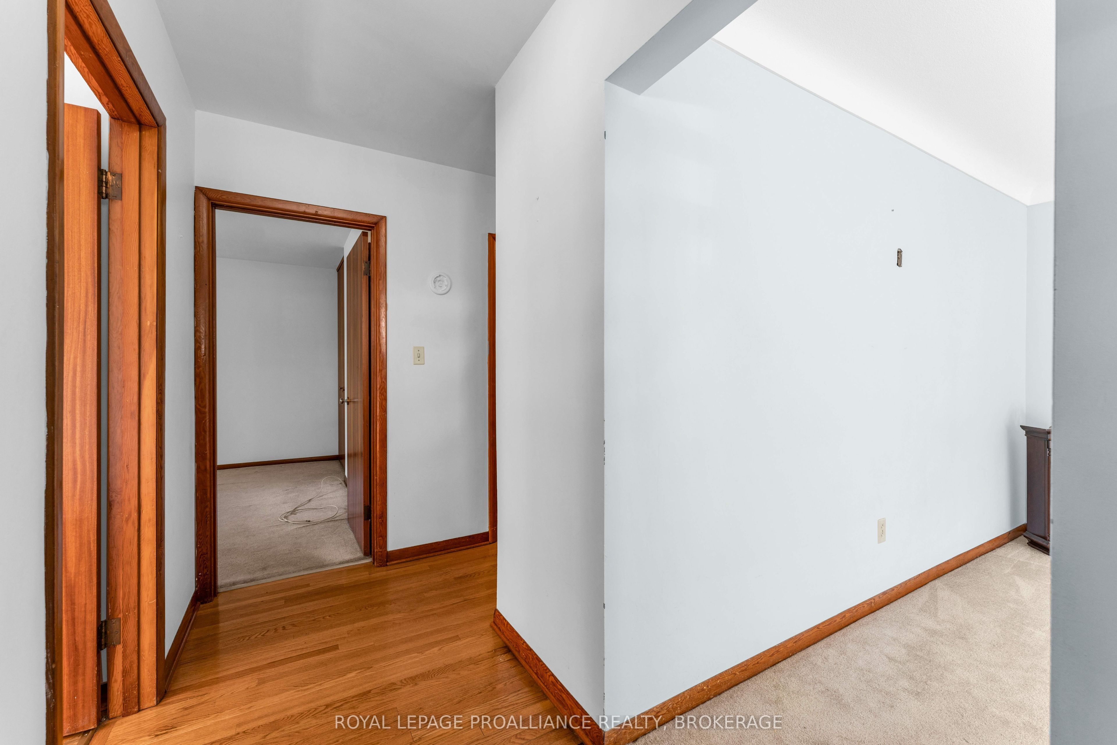 421 Windward Place Property Photo 7