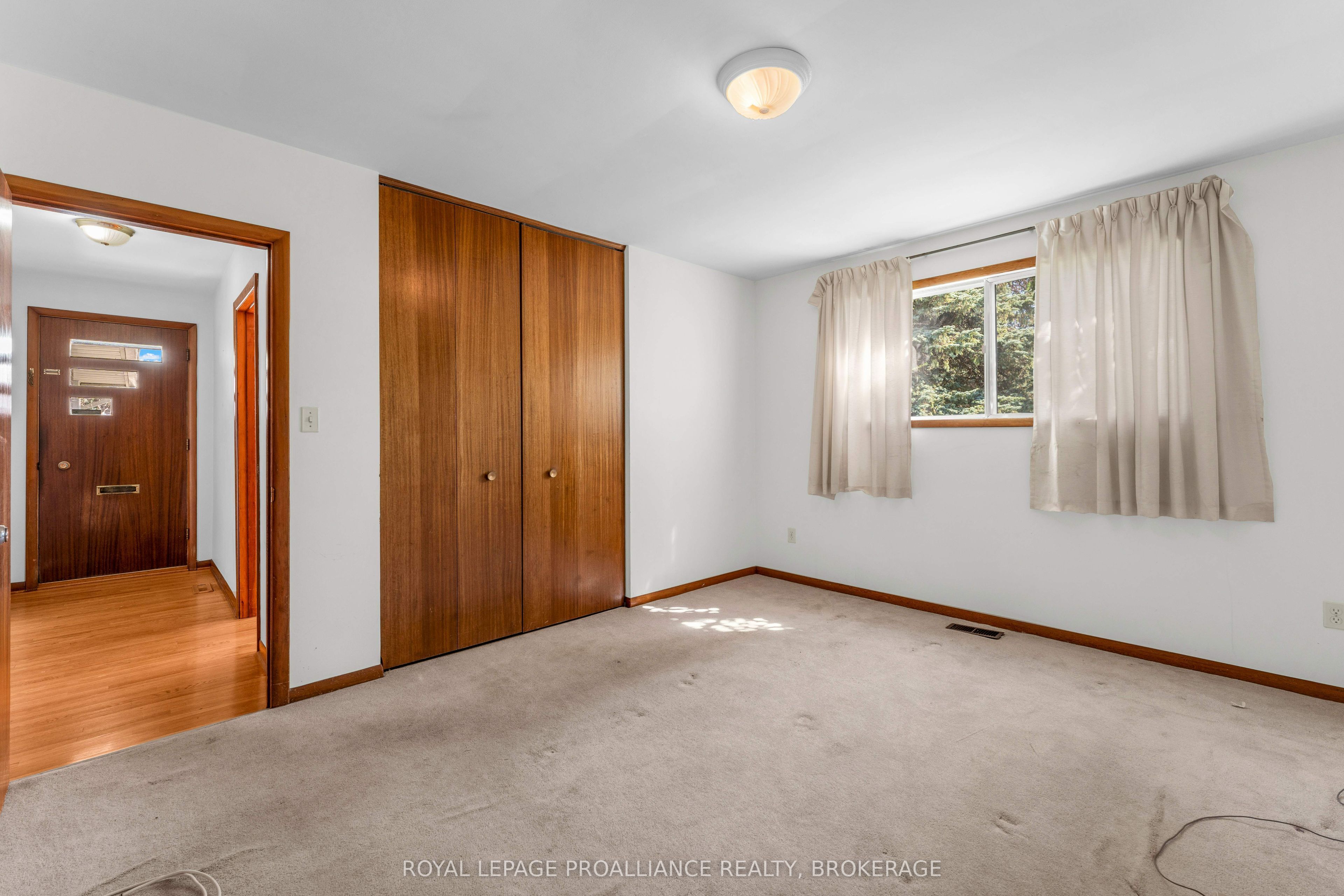 421 Windward Place Property Photo 21