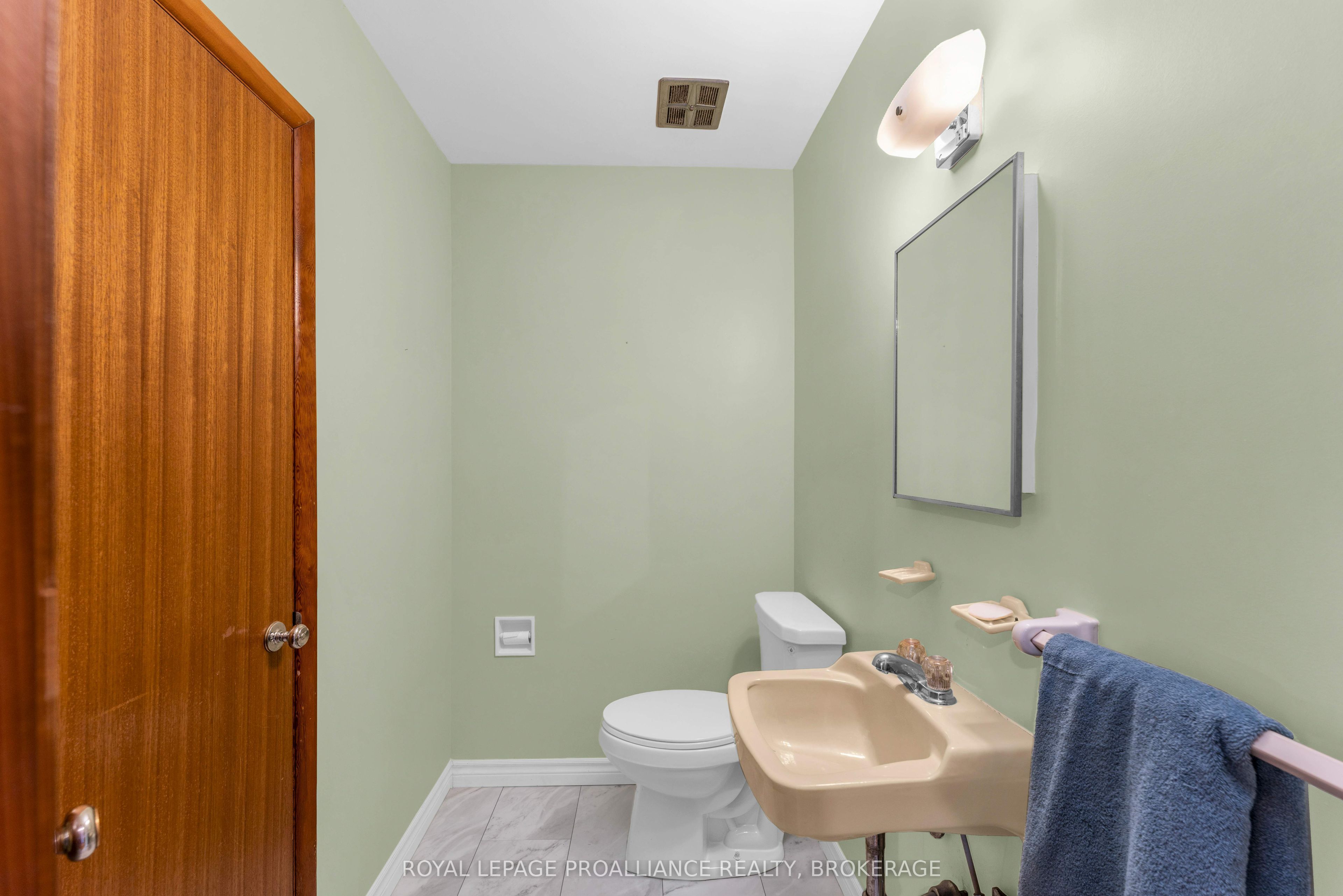 421 Windward Place Property Photo 22