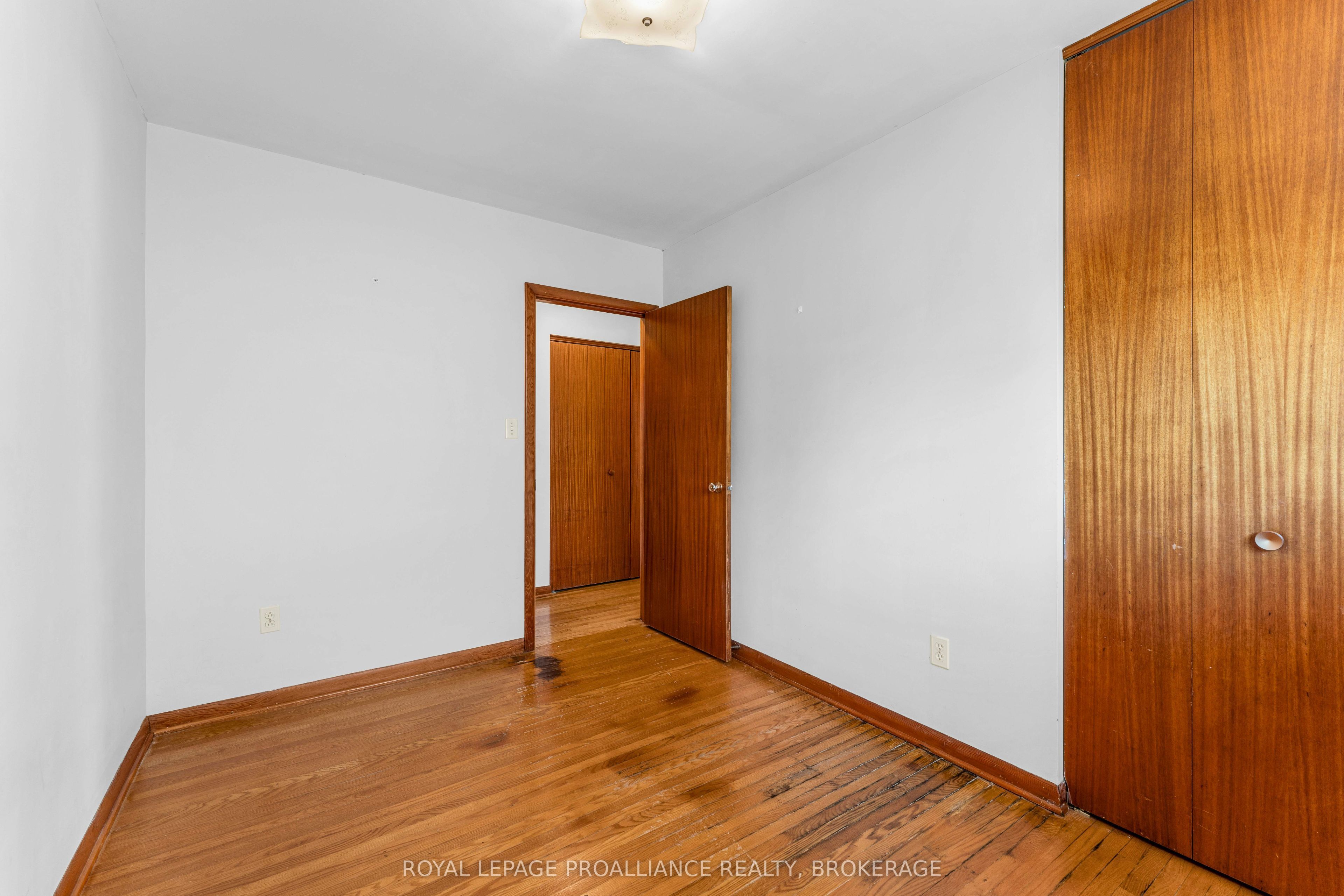 421 Windward Place Property Photo 24