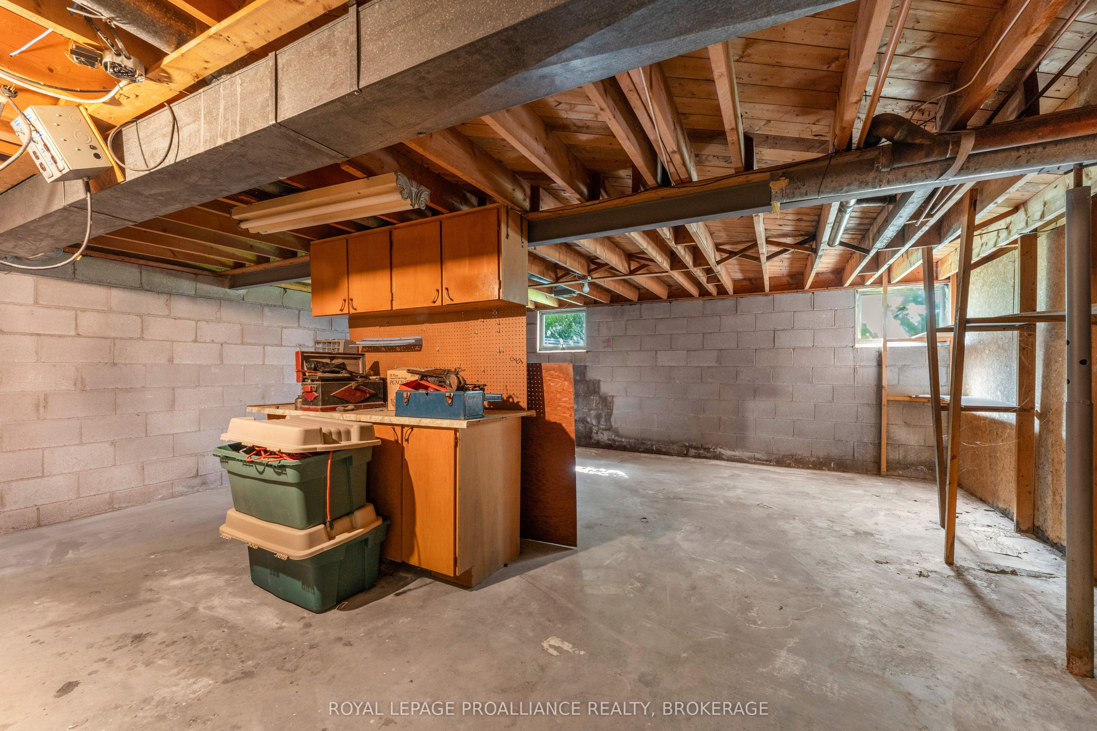 421 Windward Place Property Photo 29