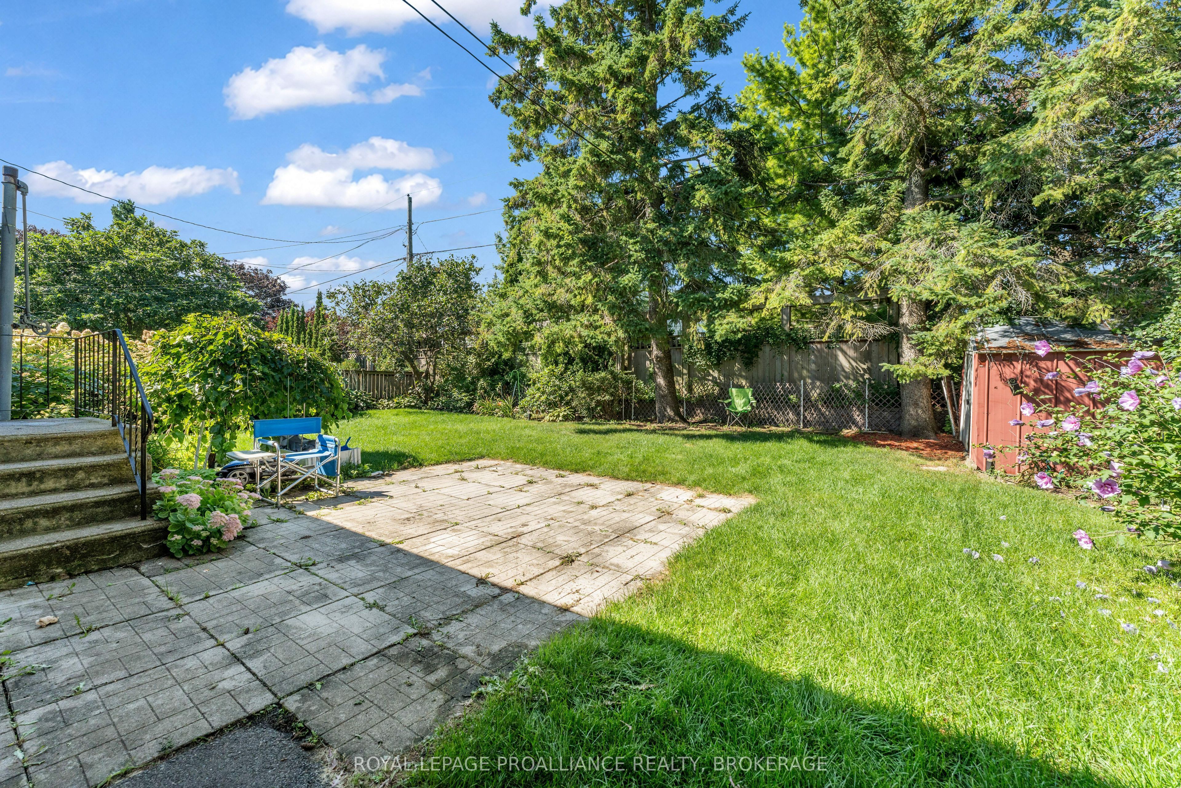421 Windward Place Property Photo 33