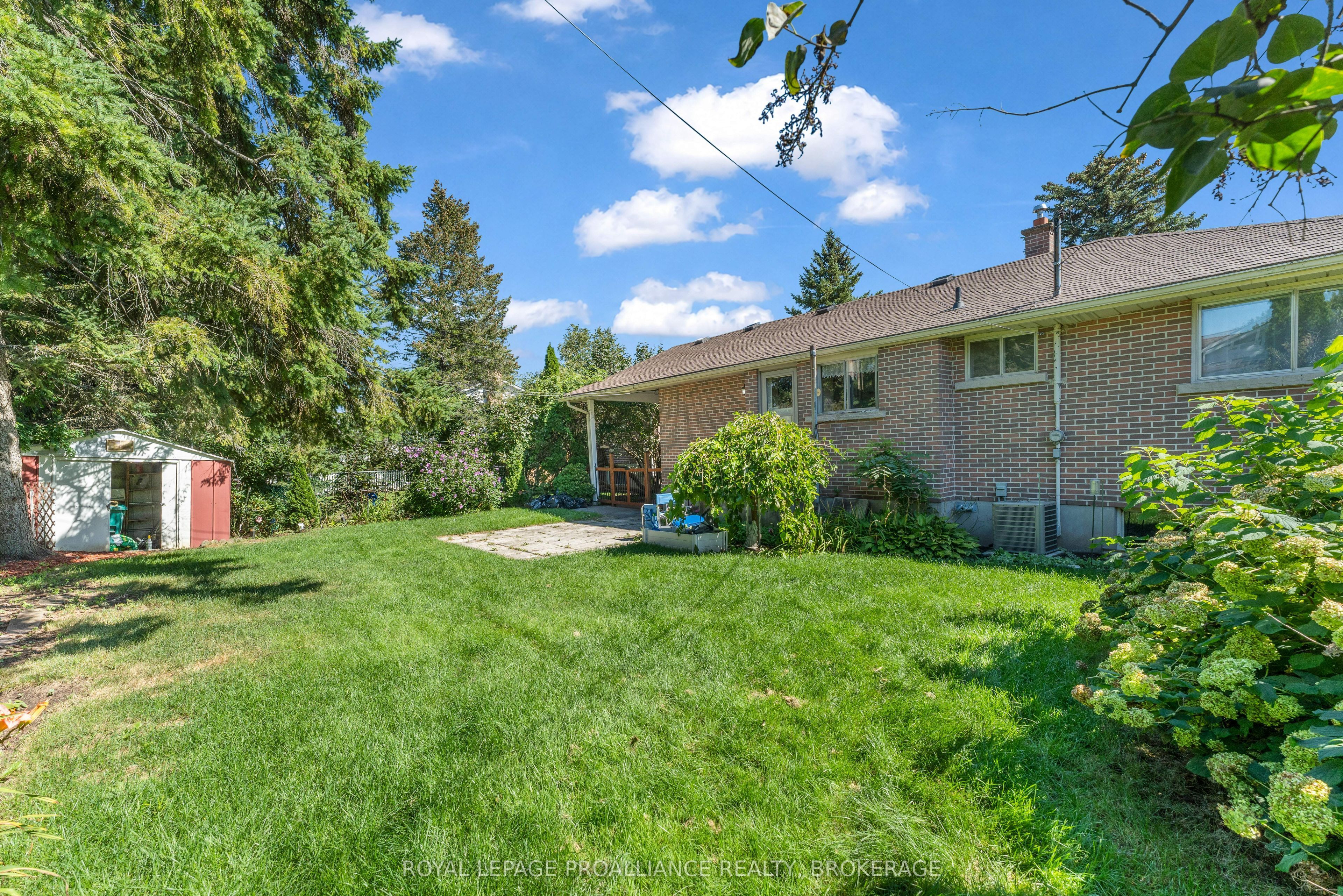 421 Windward Place Property Photo 34