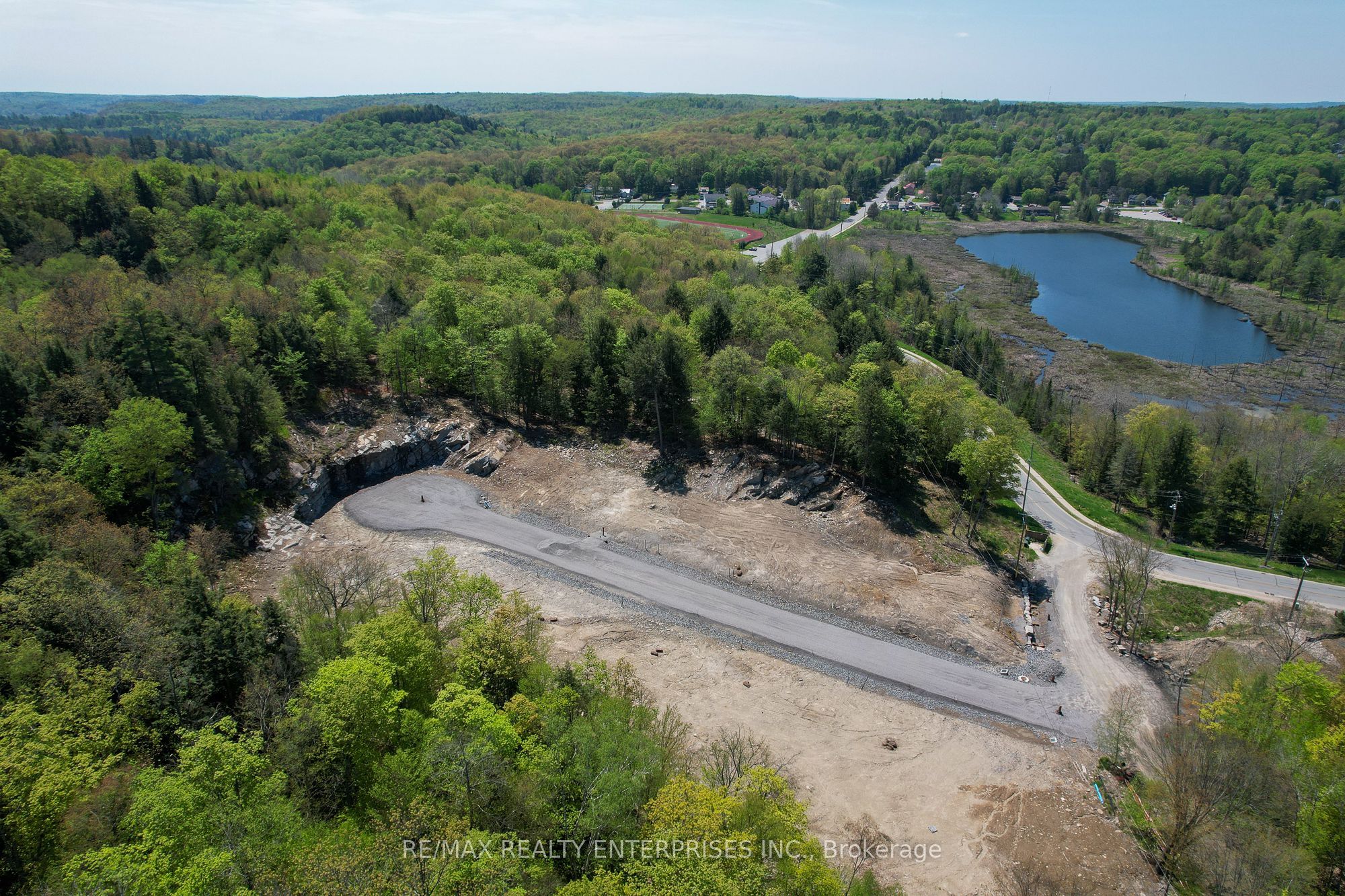 120 Townline Road E Property Photo 1