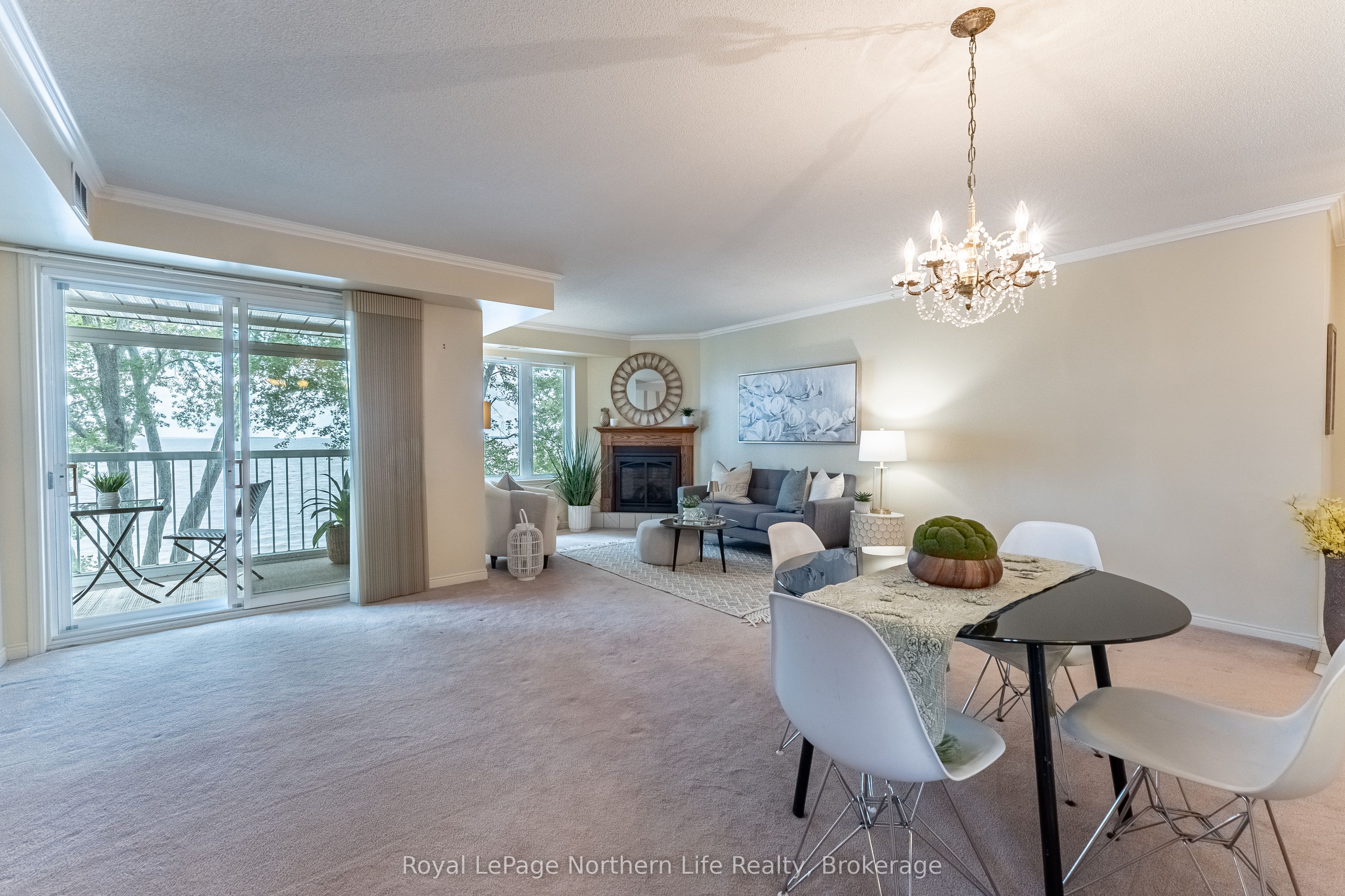 469 Lakeshore Drive 301