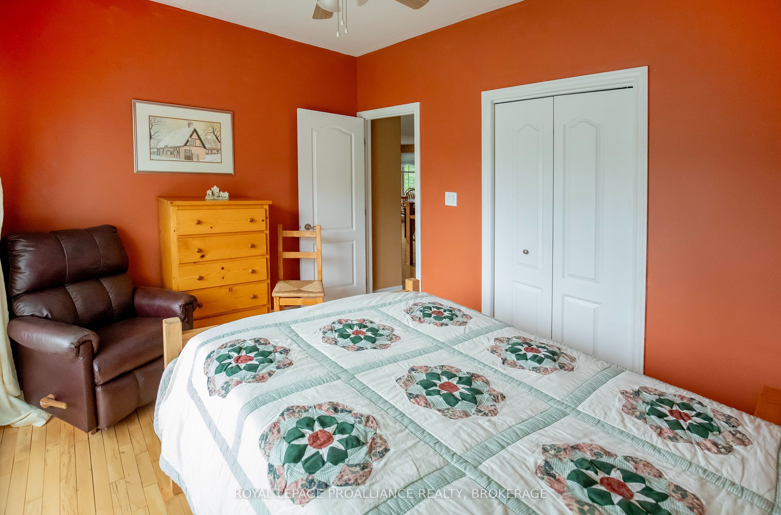 1098 Coverdale Drive Property Photo 14