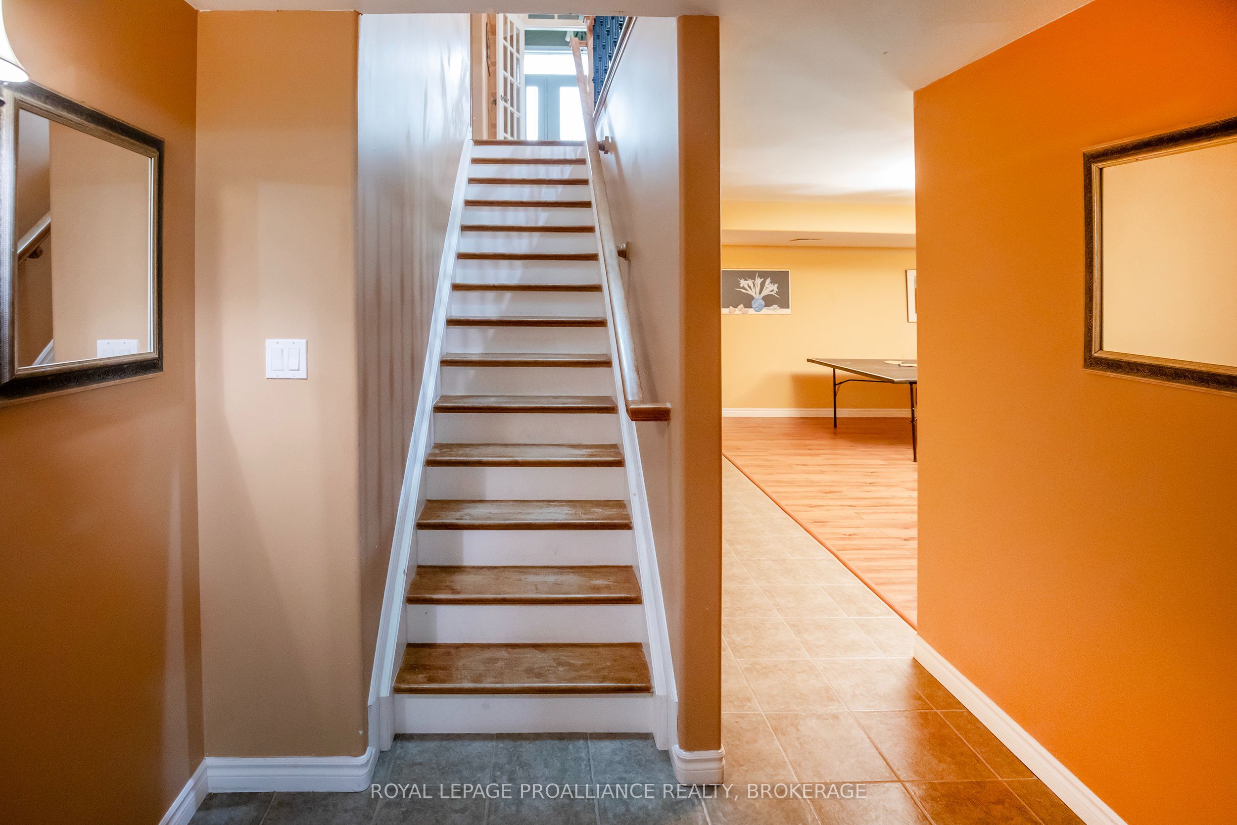 1098 Coverdale Drive Property Photo 19