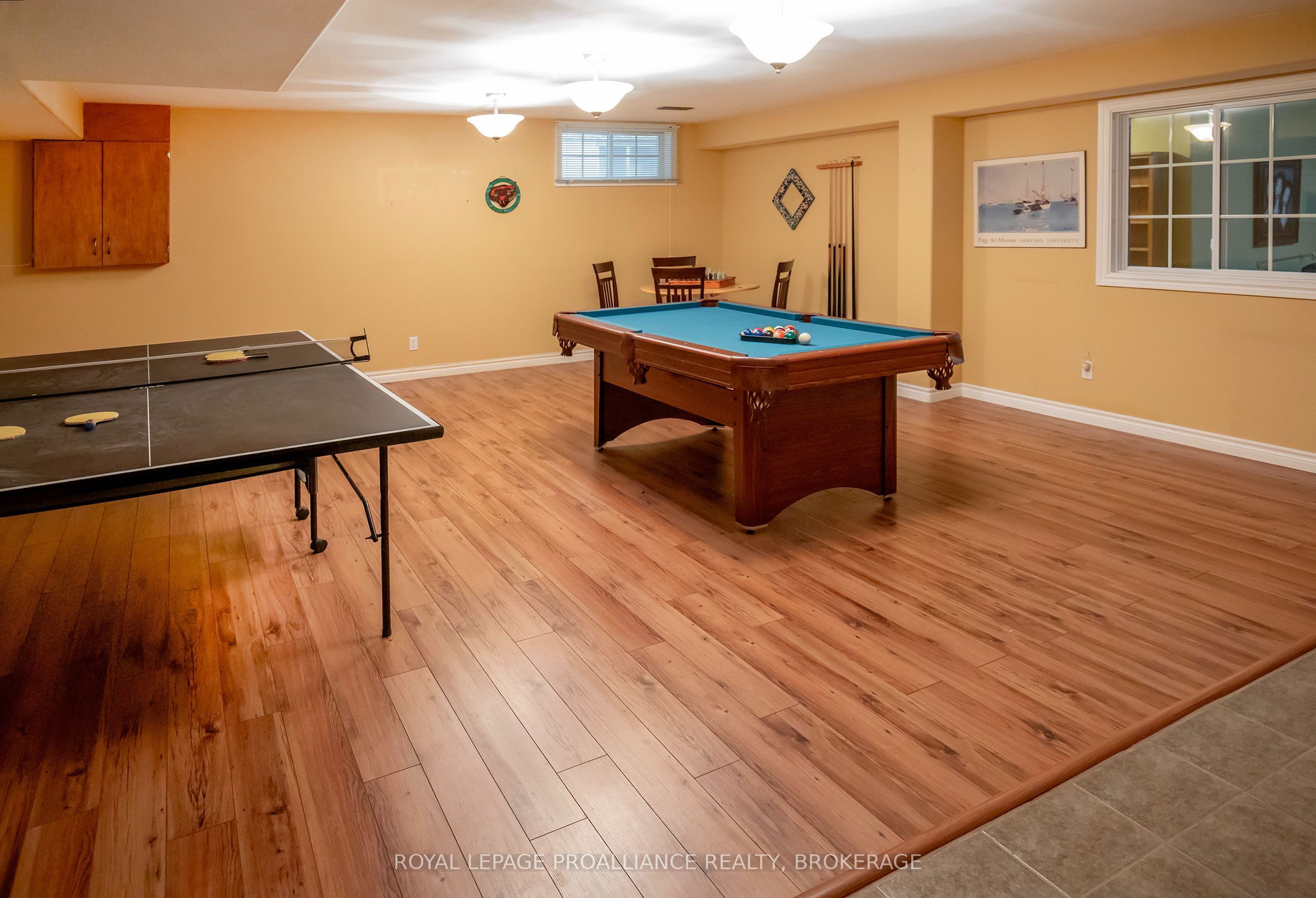 1098 Coverdale Drive Property Photo 23