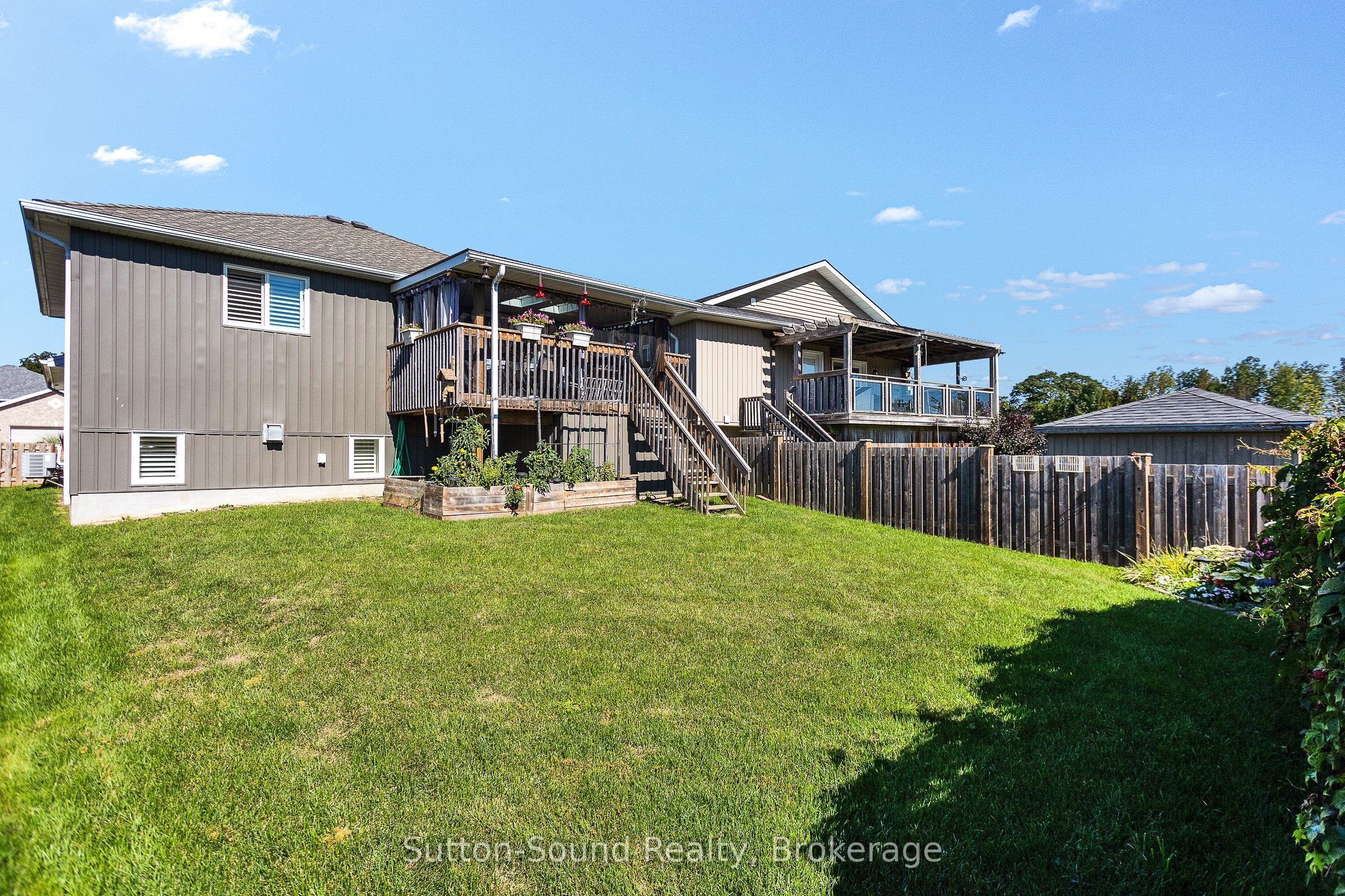 2327 10th Avenue E Property Photo 6