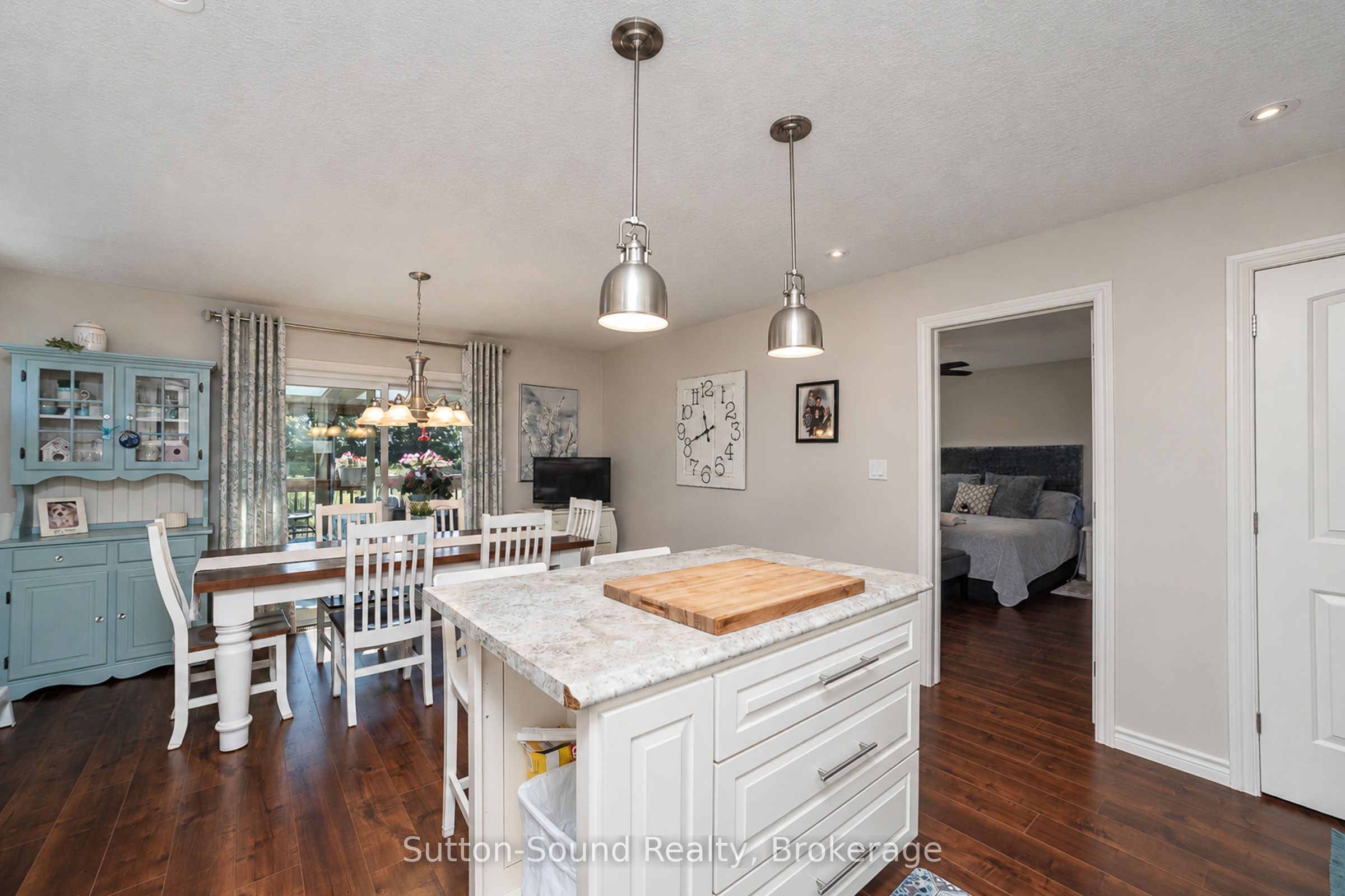 2327 10th Avenue E Property Photo 19