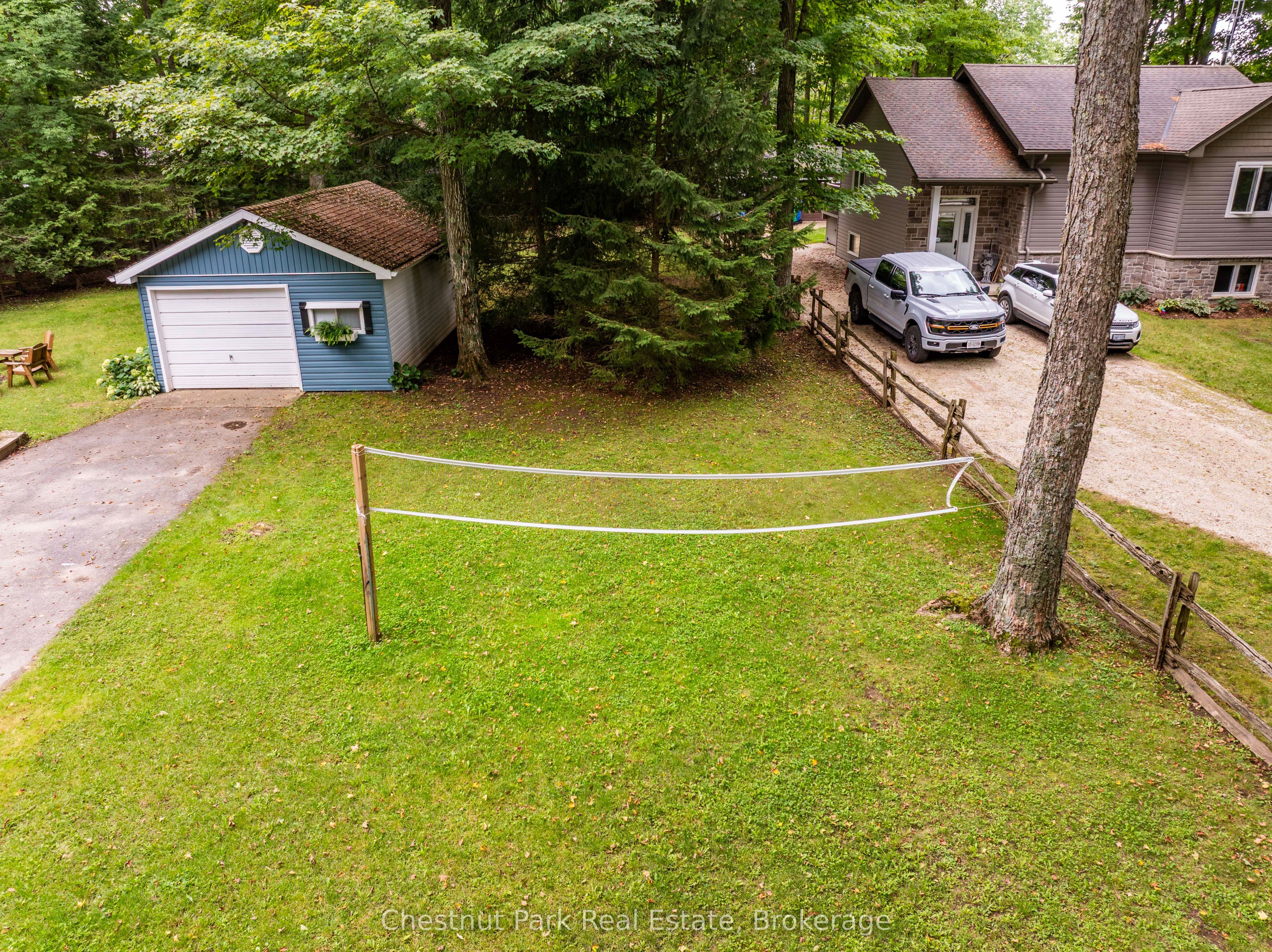 622454 Sideroad 7 Property Photo 38