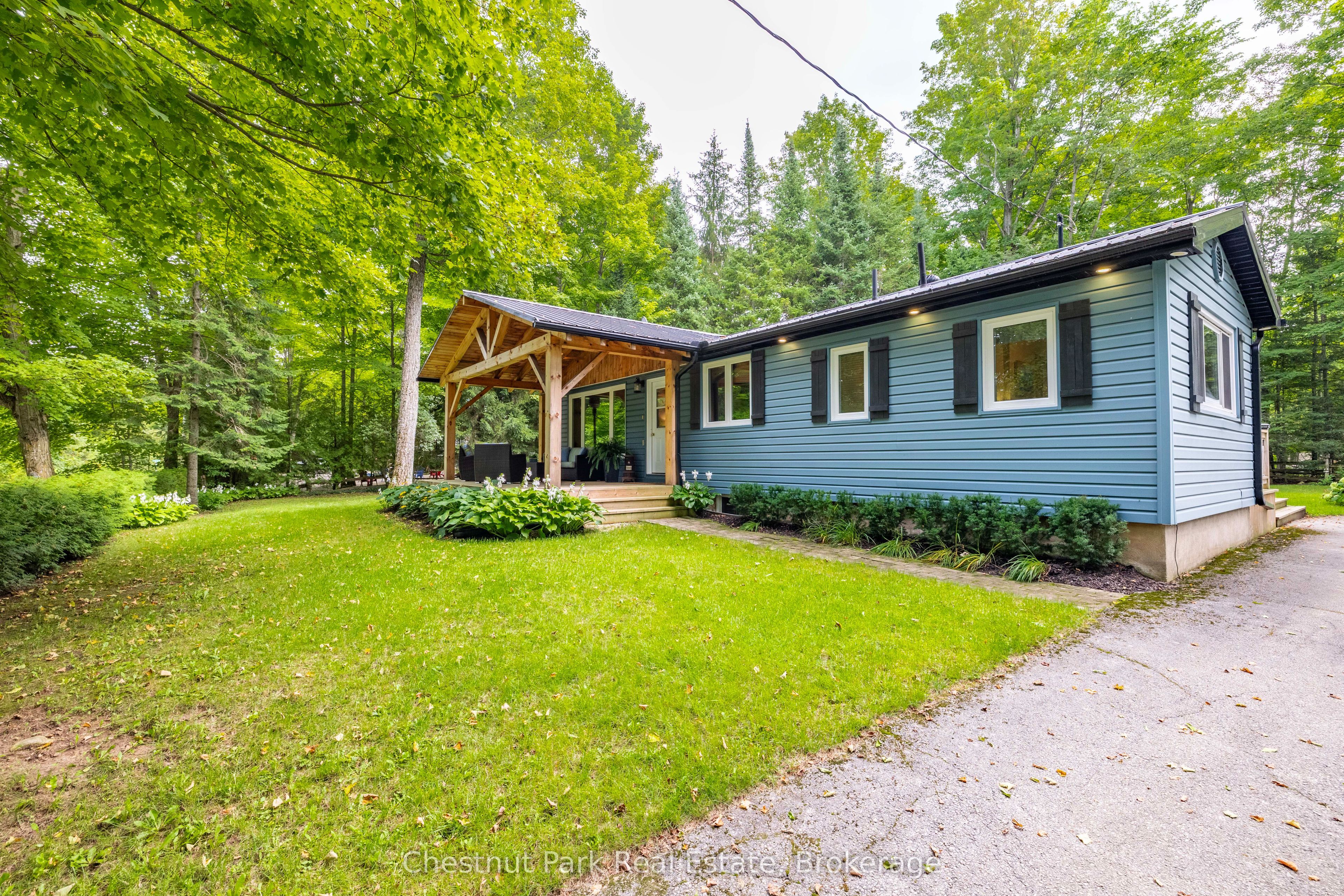 622454 Sideroad 7 Property Photo 40