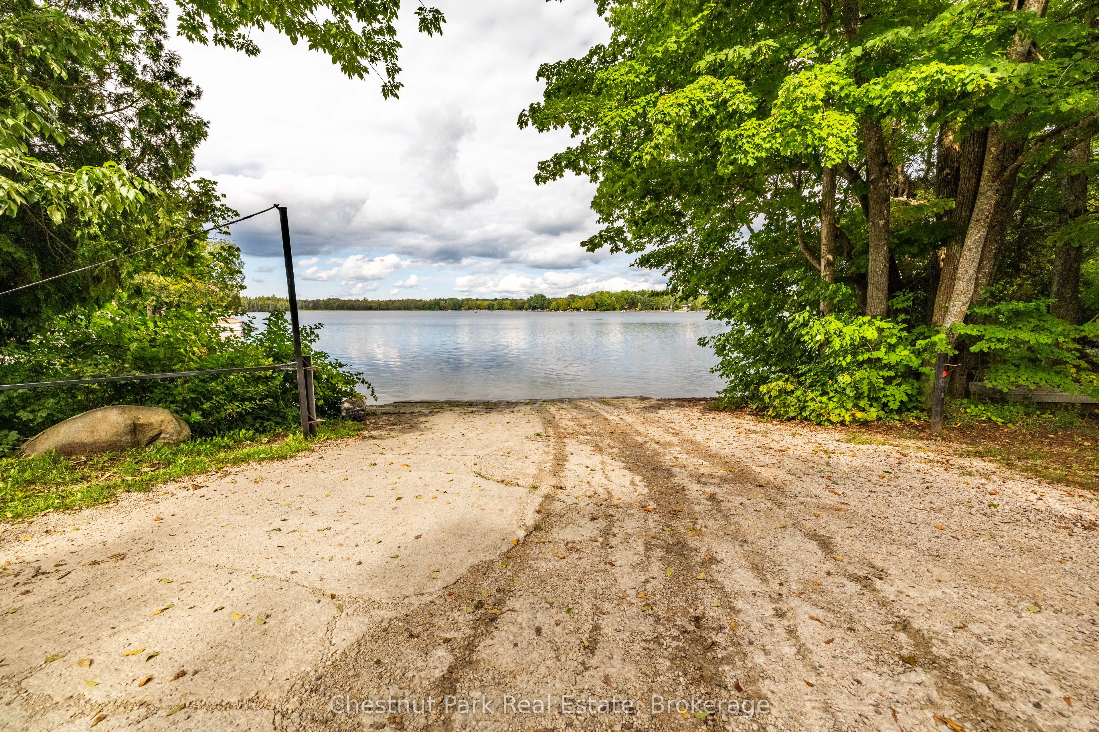 622454 Sideroad 7 Property Photo 43