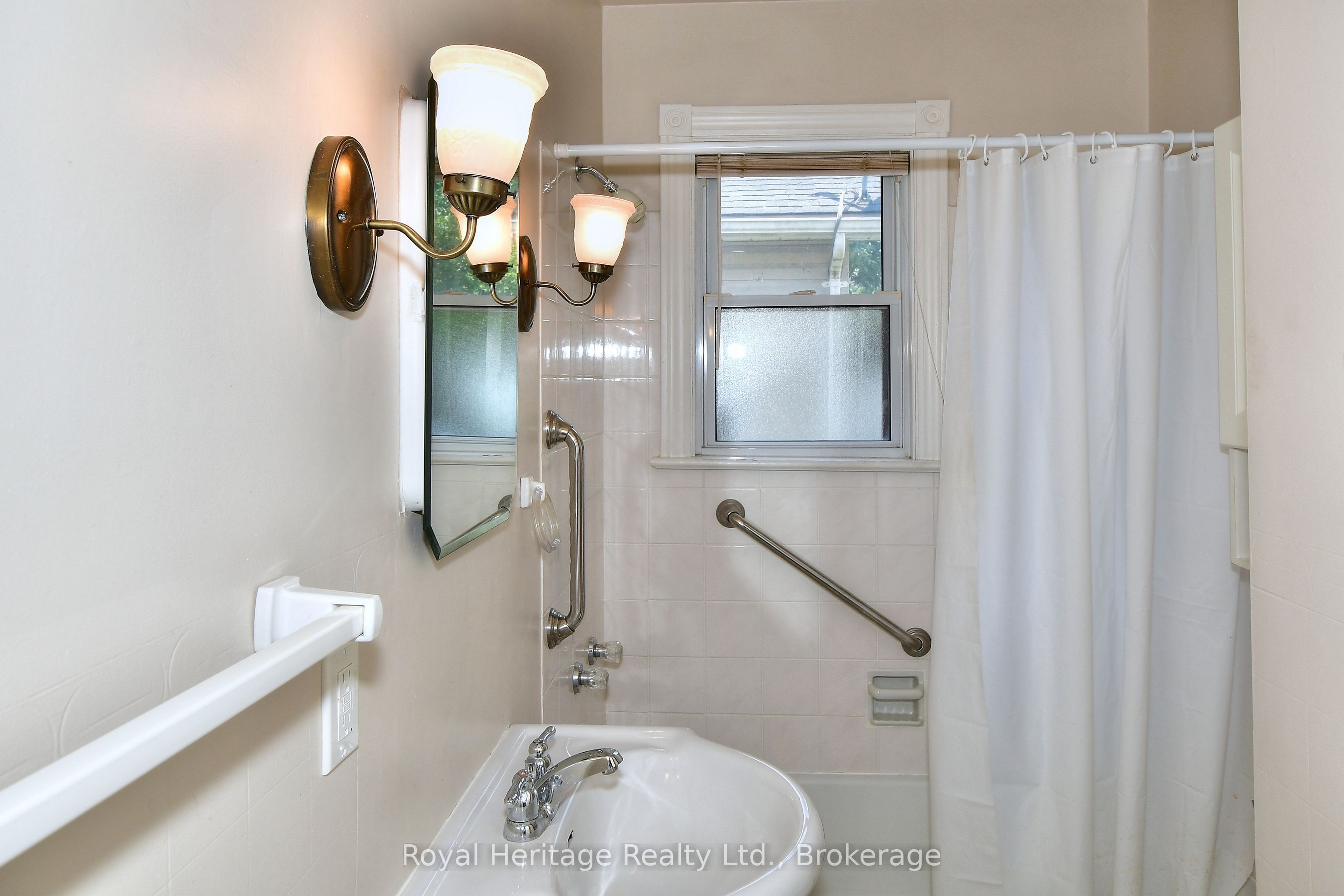 476 King George Street Property Photo 13