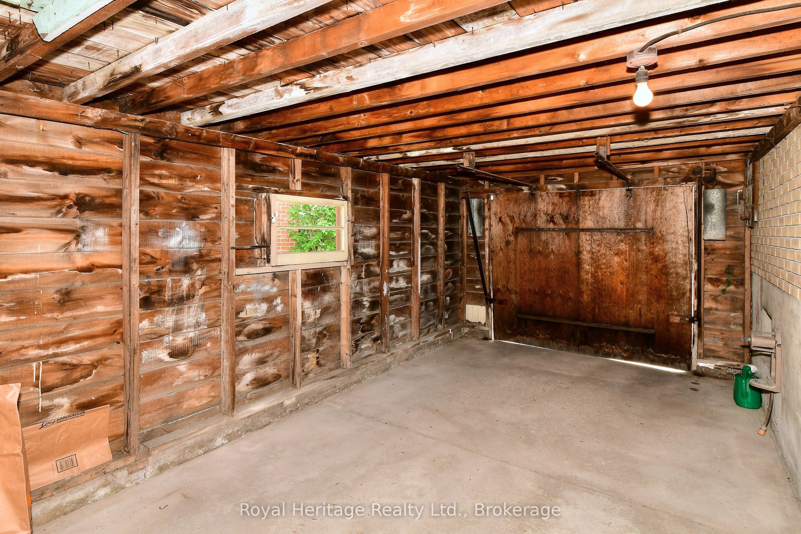 476 King George Street Property Photo 29