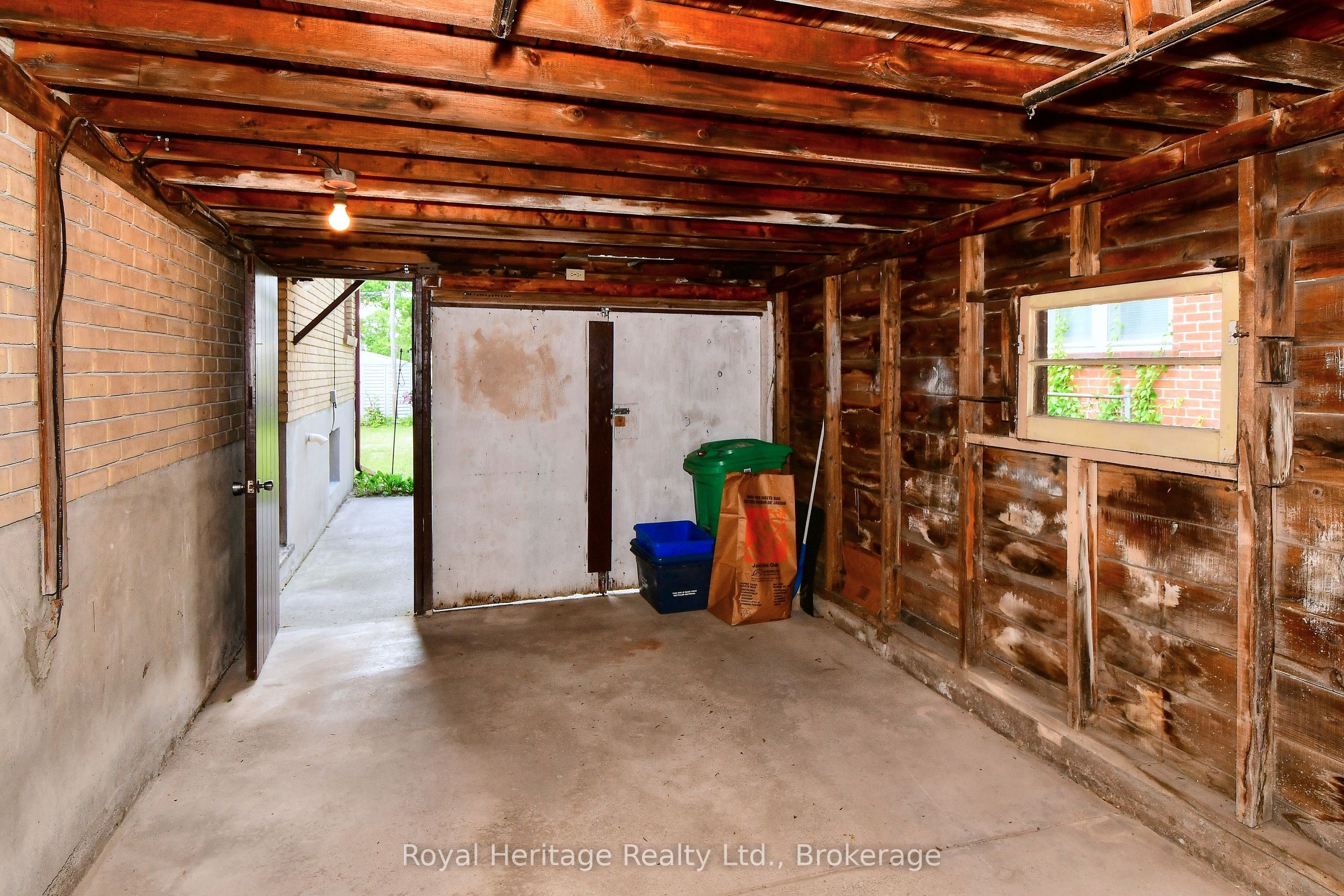 476 King George Street Property Photo 30