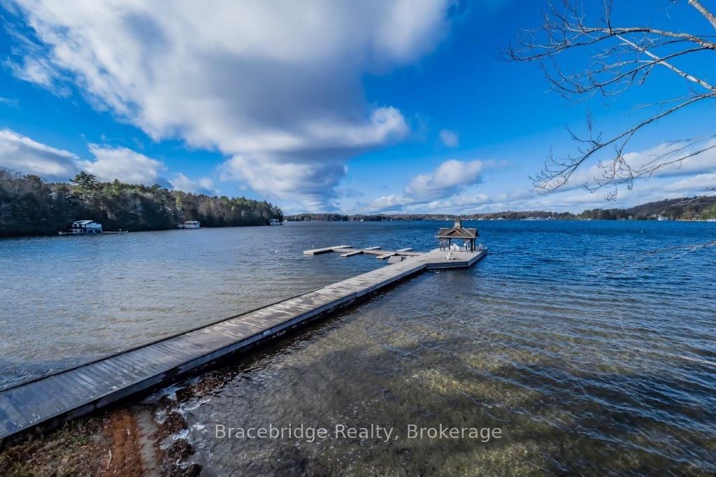3876 Muskoka Rd 118 Highway W Water's Edge W1 Property Photo 40