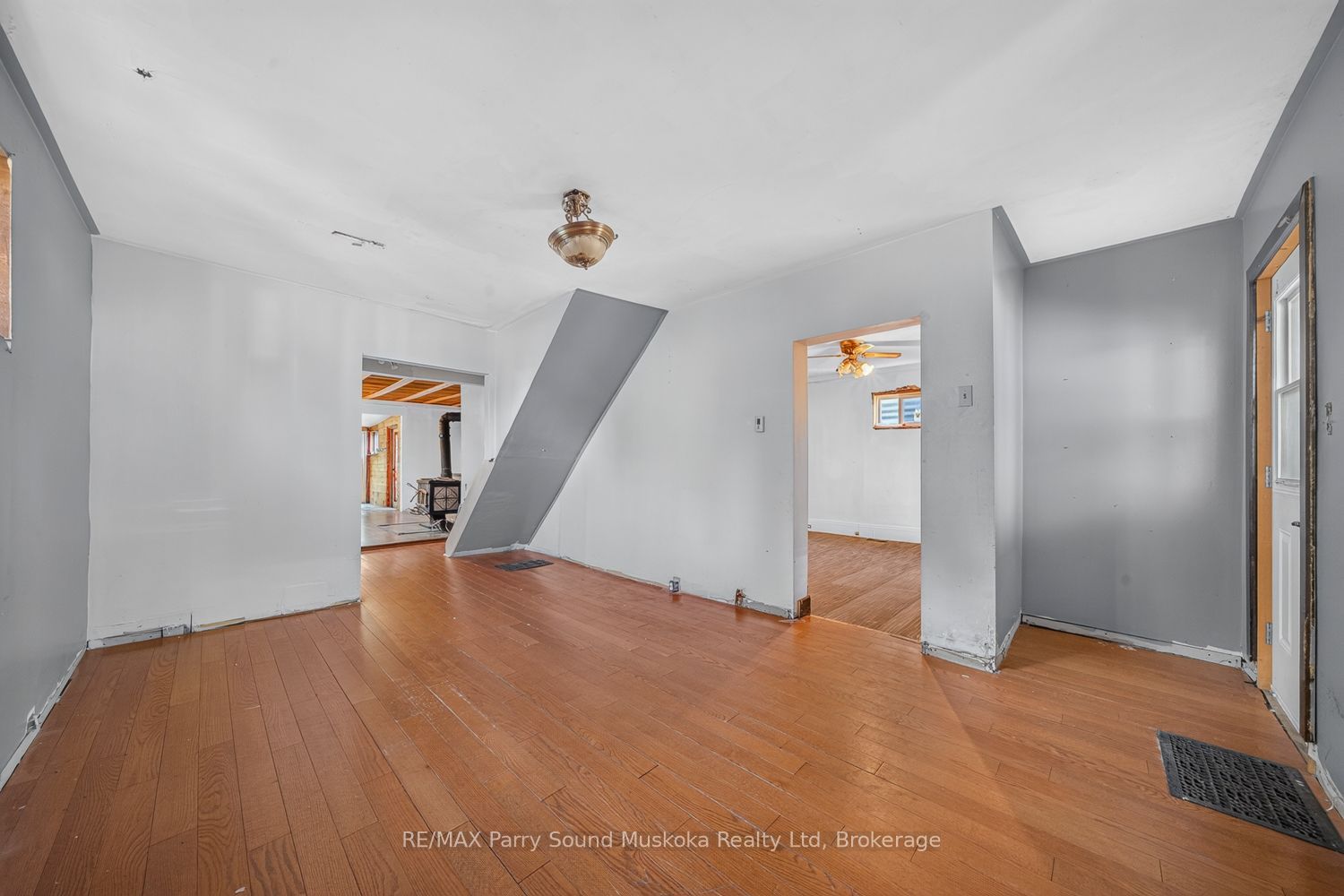 5 Wakefield Street Property Photo 14
