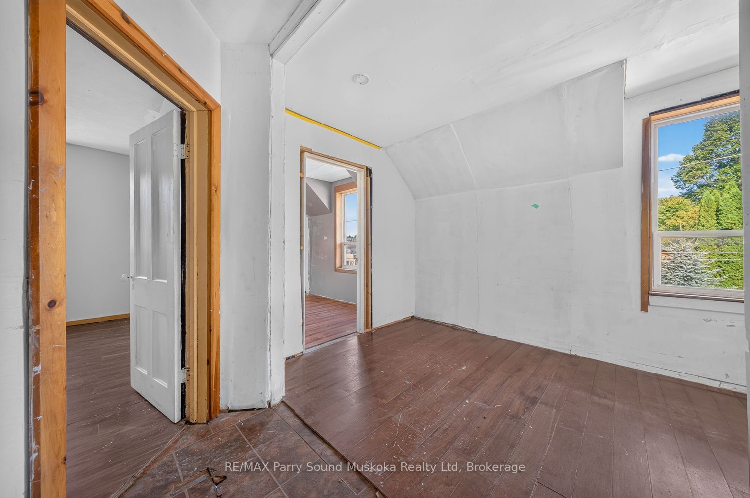 5 Wakefield Street Property Photo 19