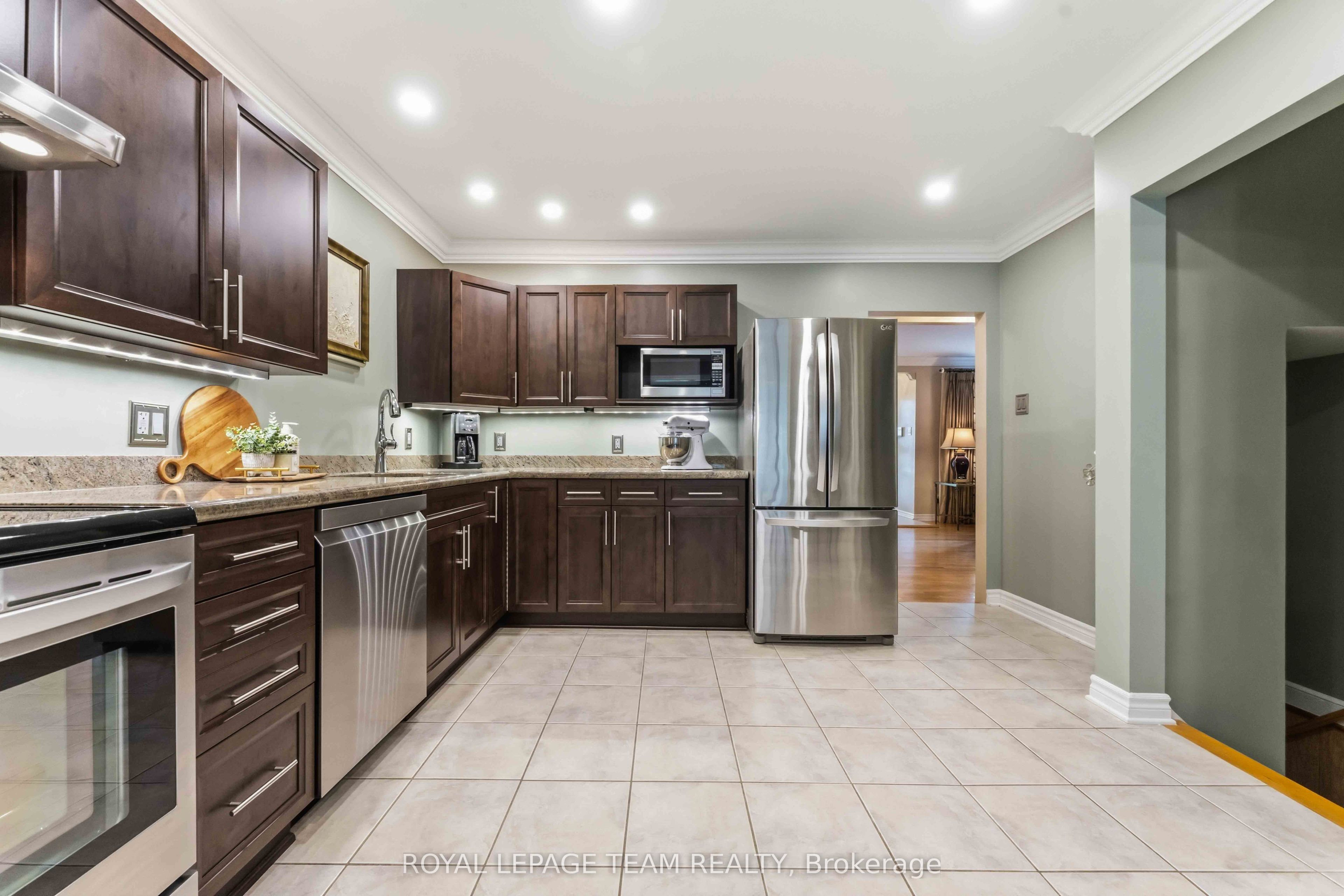 115 Mountbatten Avenue Property Photo 18