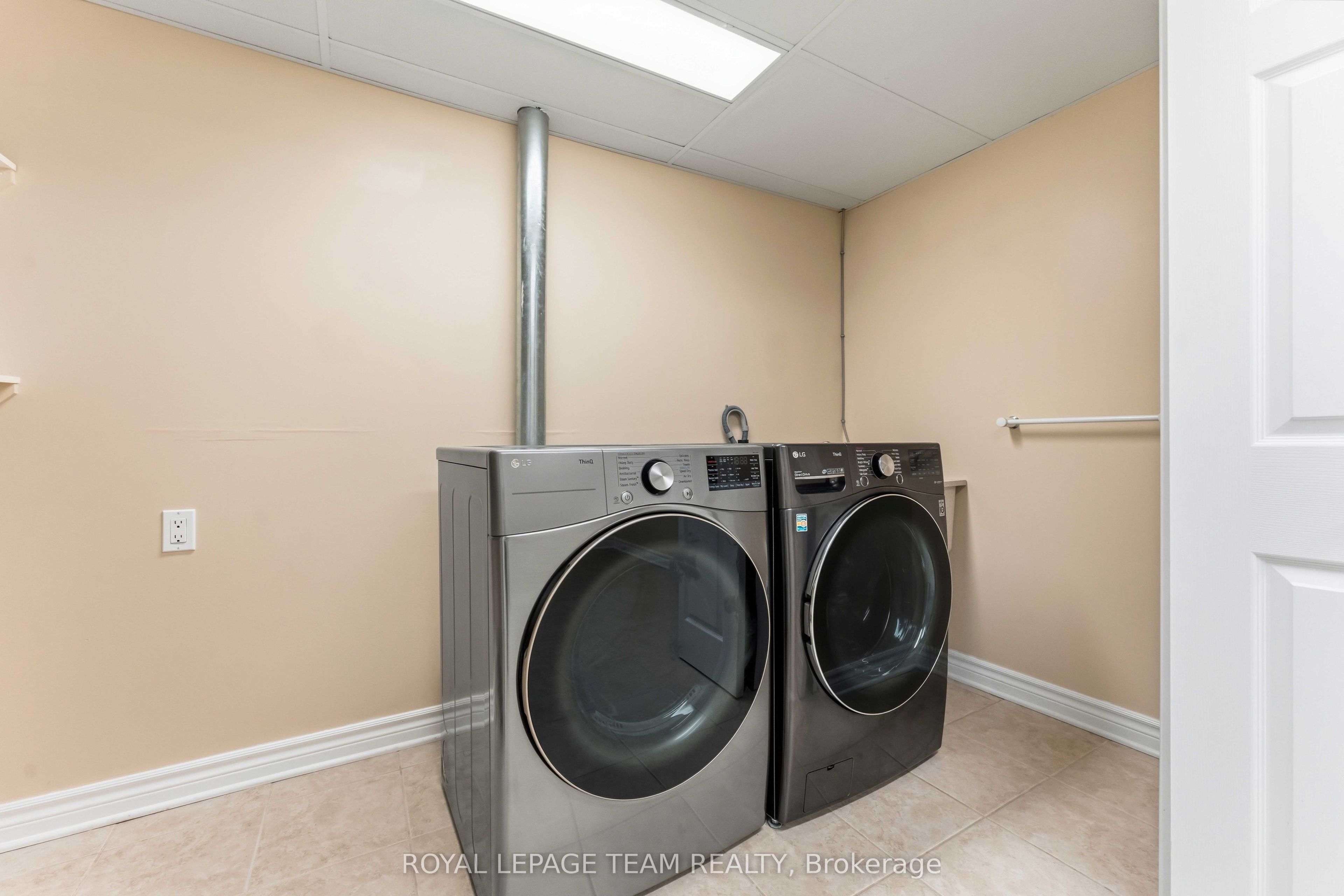 115 Mountbatten Avenue Property Photo 38
