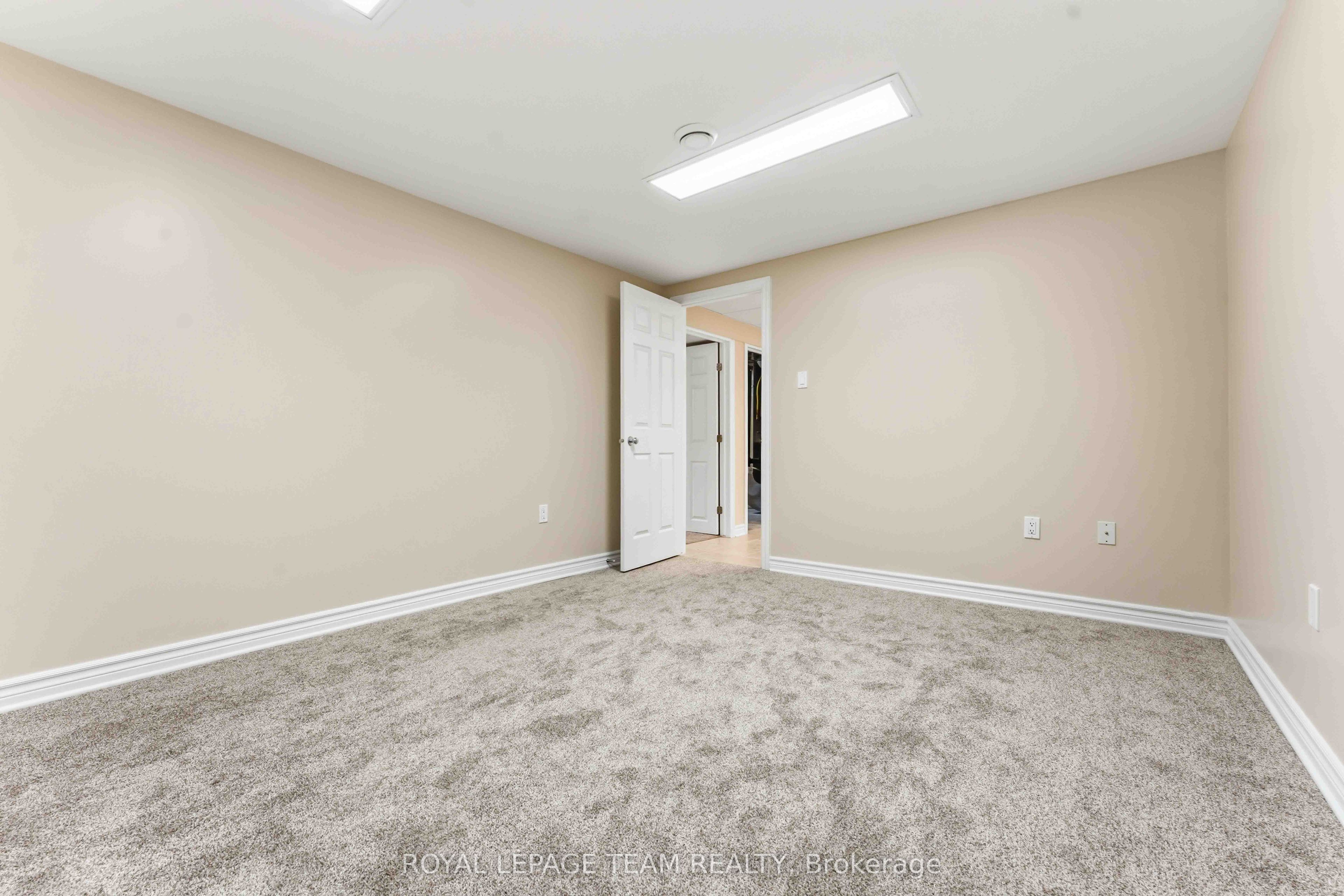 115 Mountbatten Avenue Property Photo 40