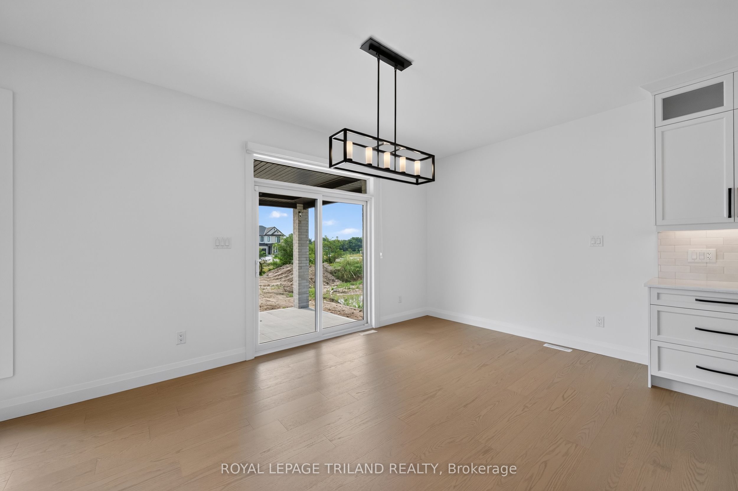 6777 Heathwoods Avenue Property Photo 10