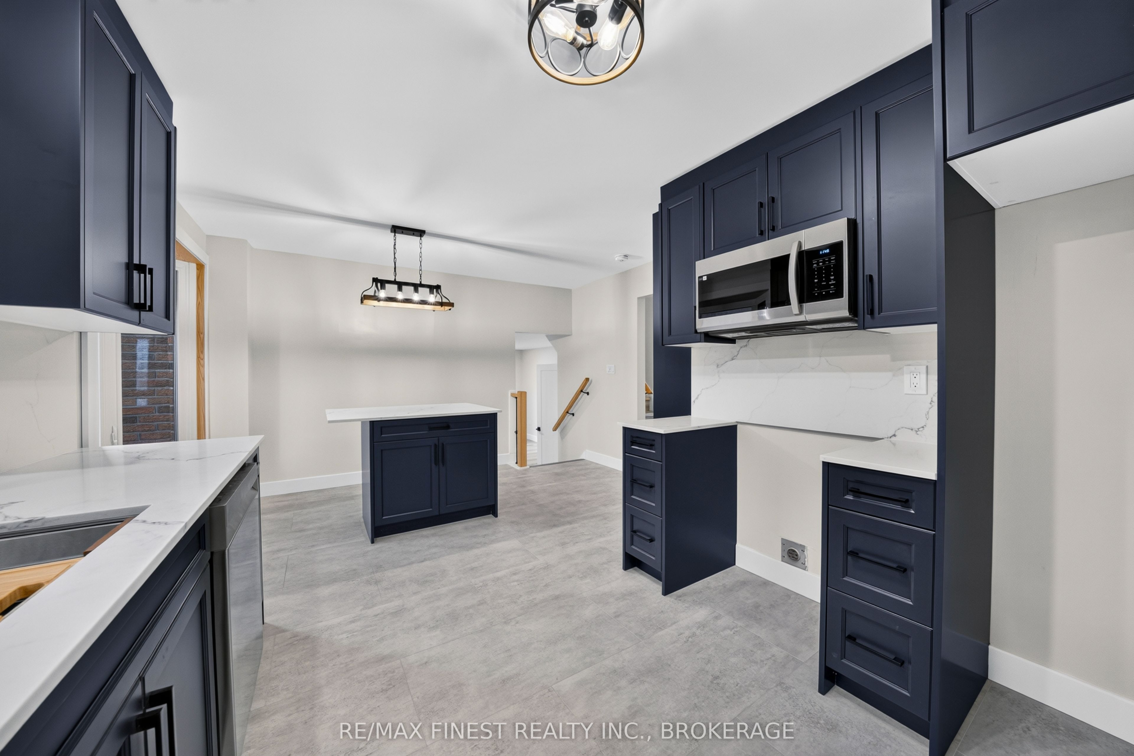 530 Roosevelt Drive Property Photo 13