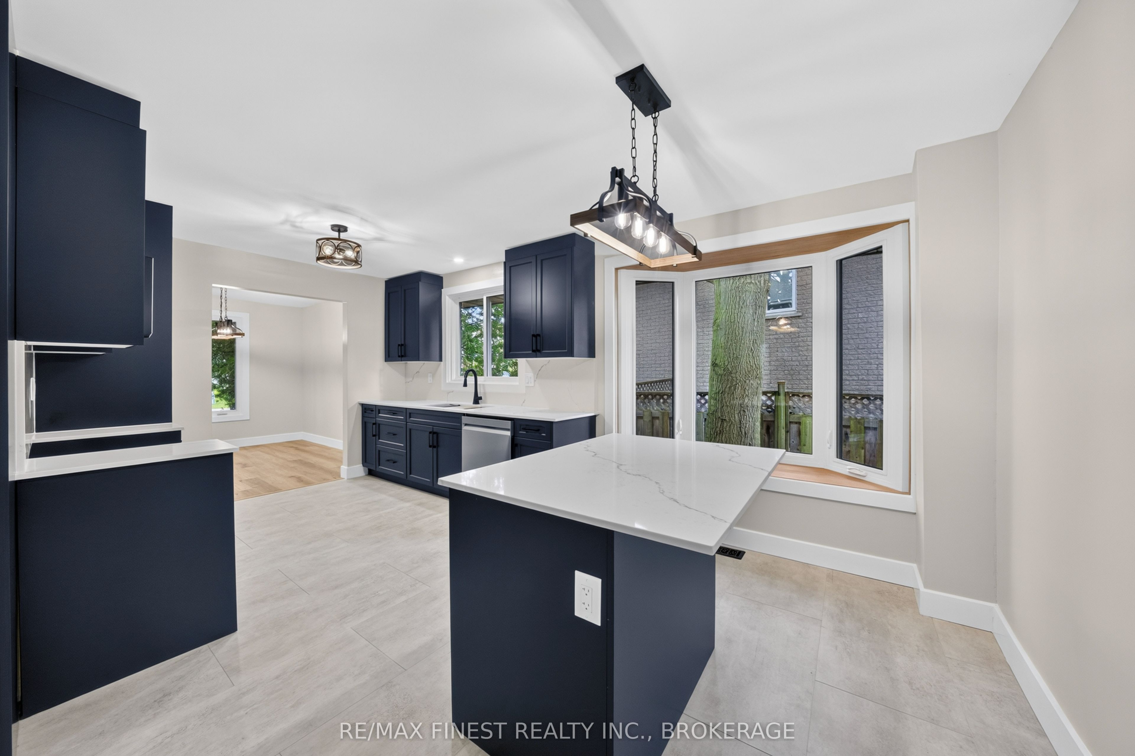 530 Roosevelt Drive Property Photo 15