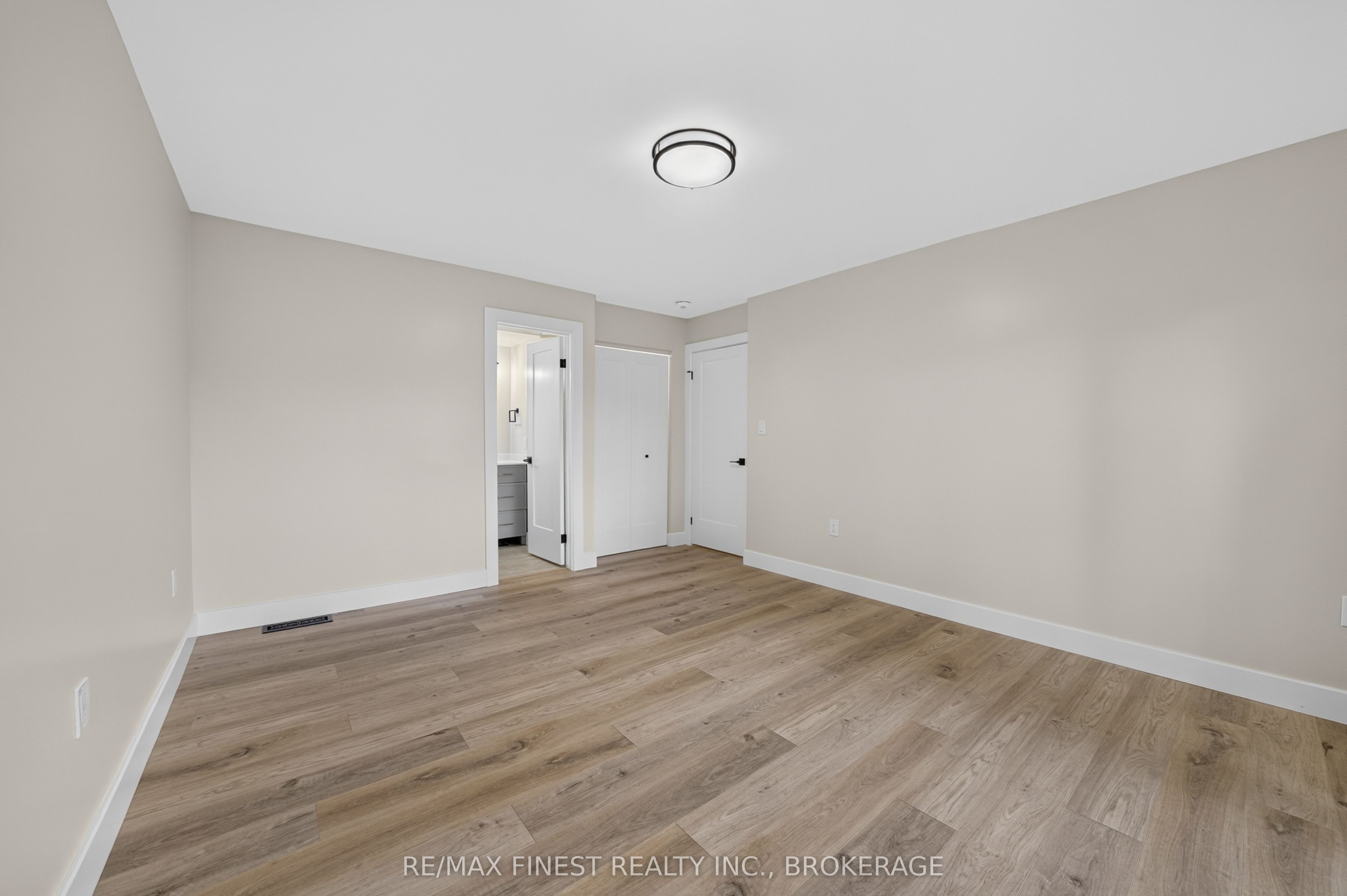 530 Roosevelt Drive Property Photo 37