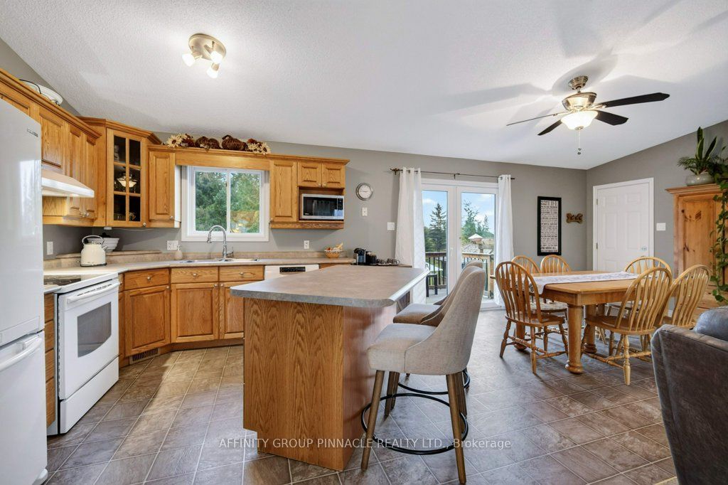 838 Traceys Hill Road Property Photo 11