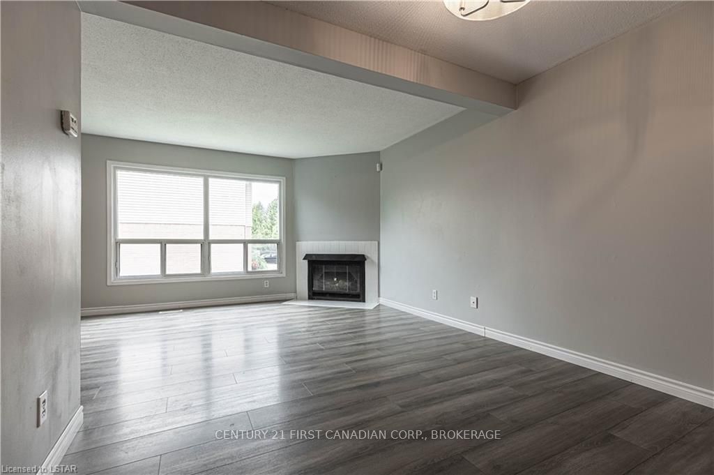 595 Third Street 63 Property Photo 6