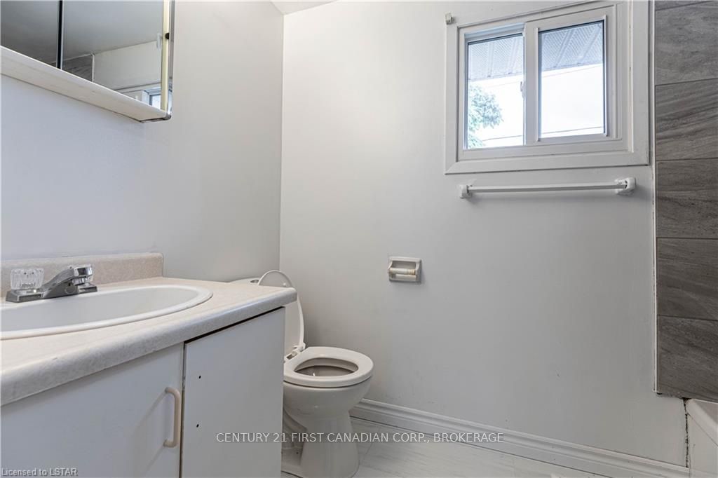 595 Third Street 63 Property Photo 11
